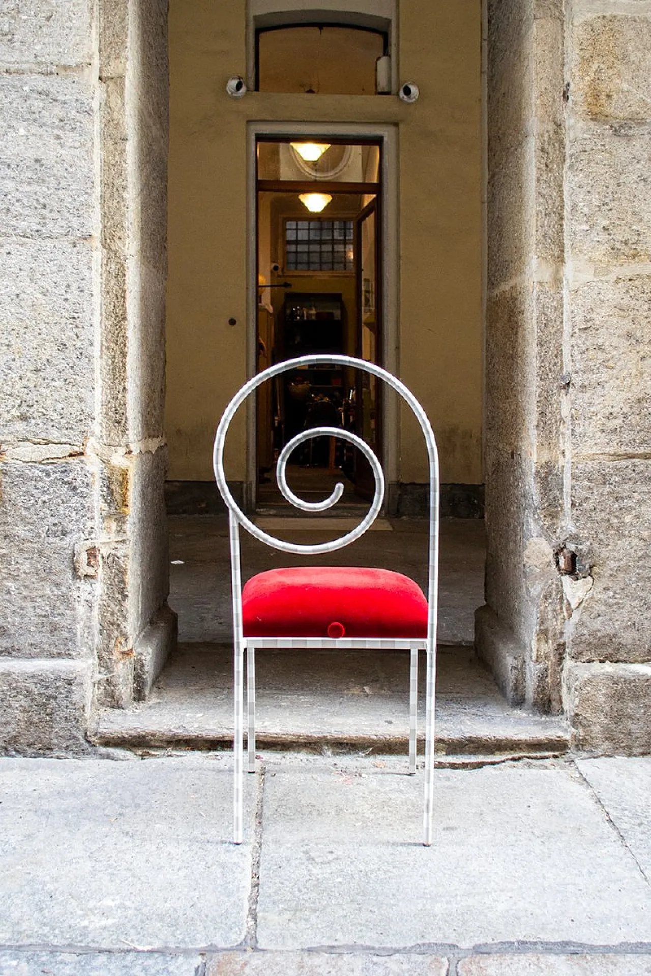 Sedia Suspiral di Luigi Serafini per Sawaya & Moroni, anni '80 4