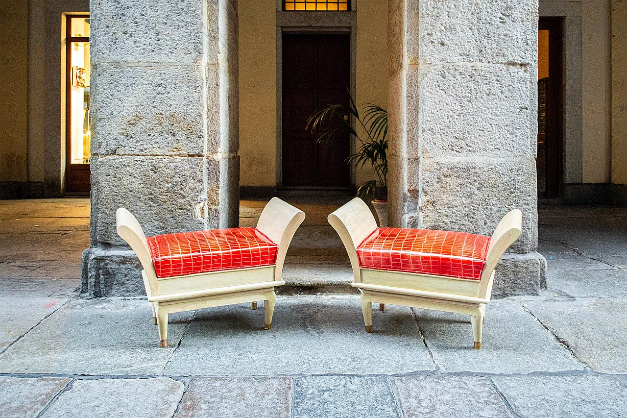 Coppia di sgabelli Art Deco in legno, ottone e pelle, anni '30 1