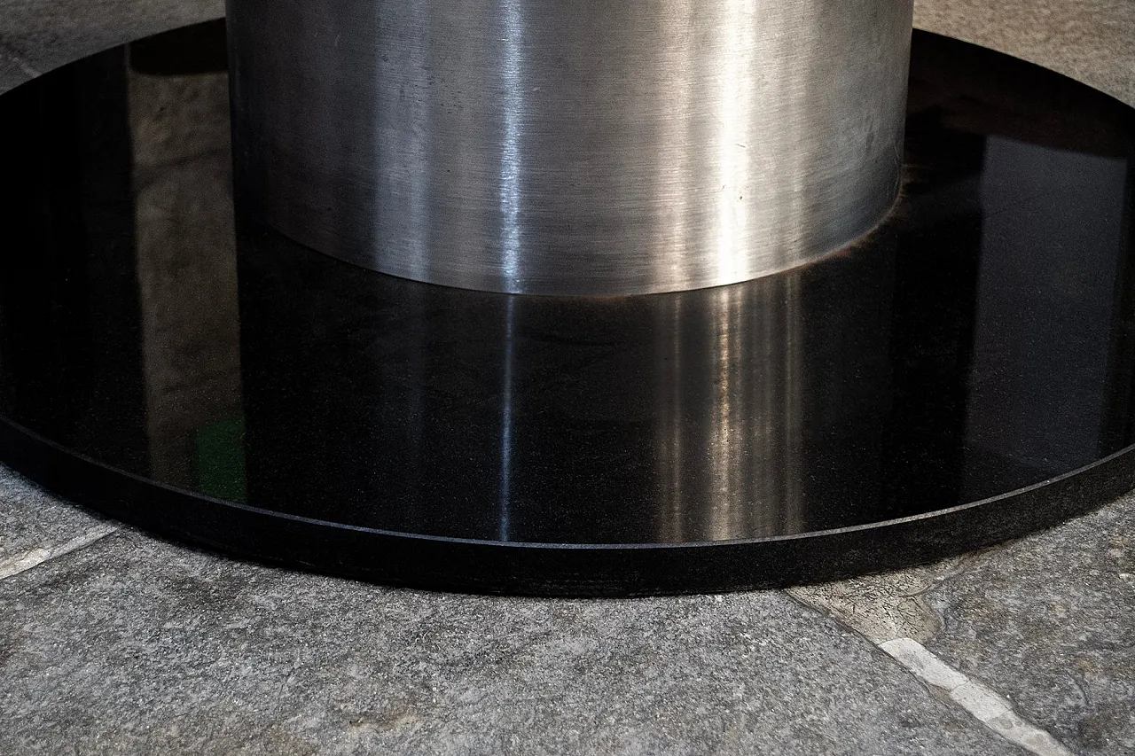 Tavolo Space Age in marmo, vetro e acciaio, anni '70 3