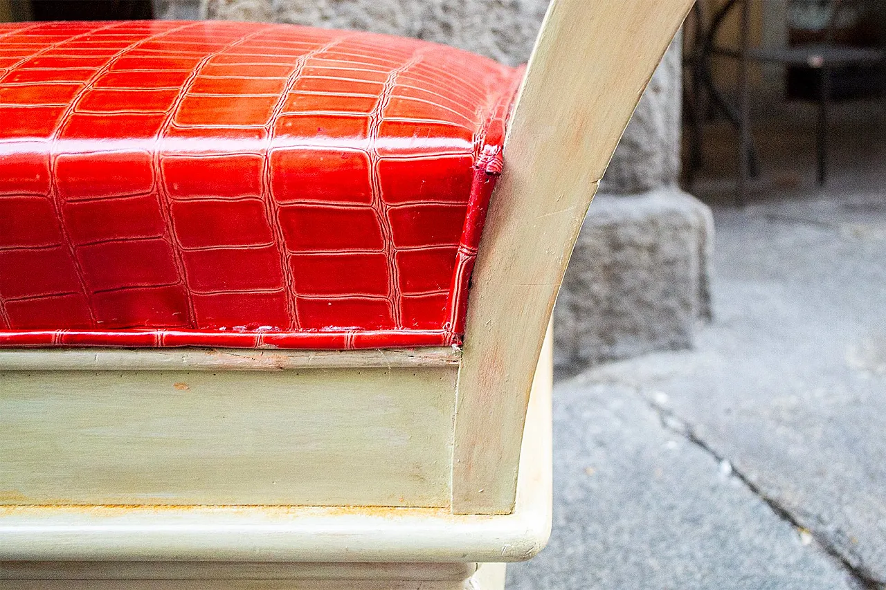 Coppia di sgabelli Art Deco in legno, ottone e pelle, anni '30 5