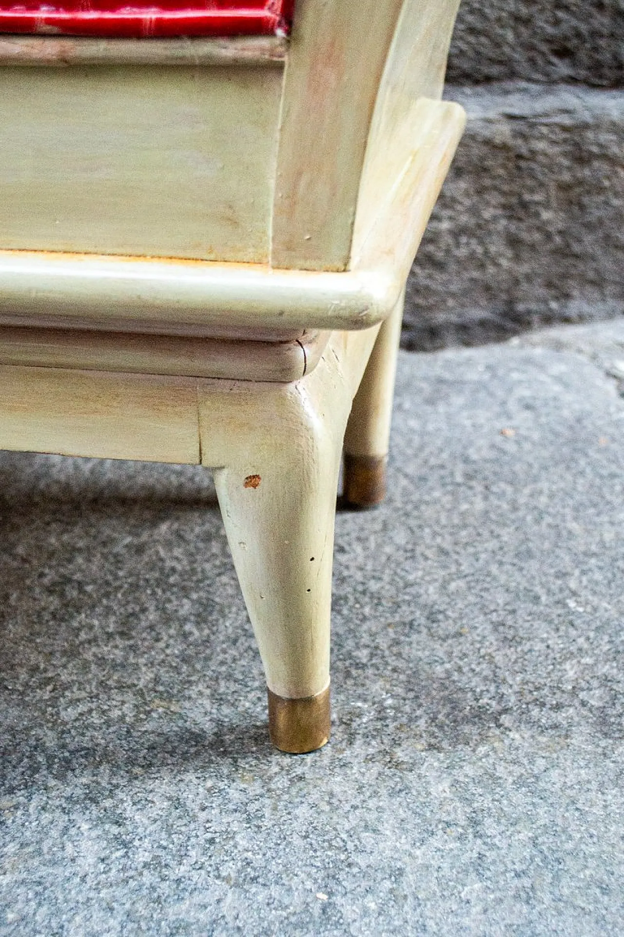 Coppia di sgabelli Art Deco in legno, ottone e pelle, anni '30 6