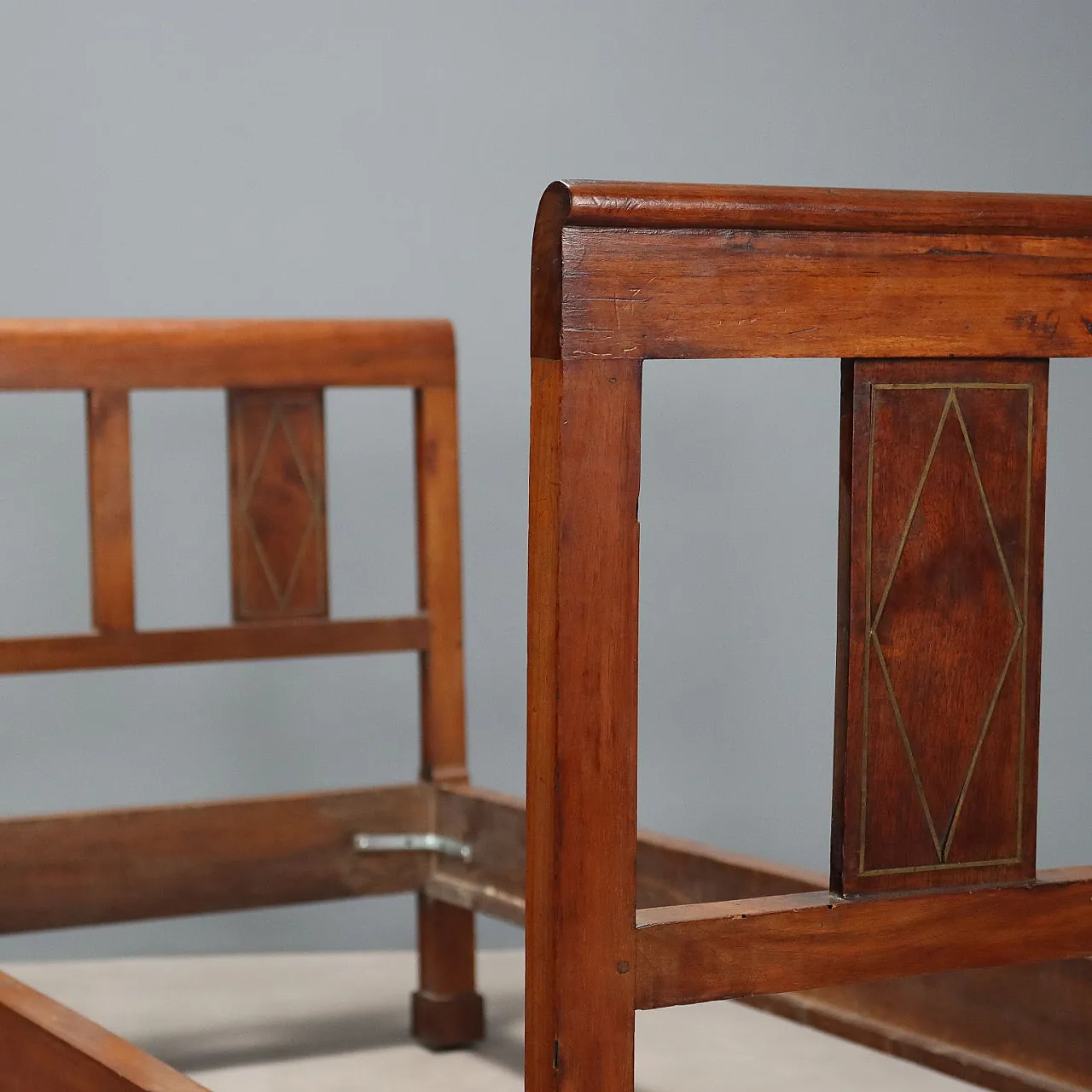 Letto singolo Empire in noce e ottone, '800 3