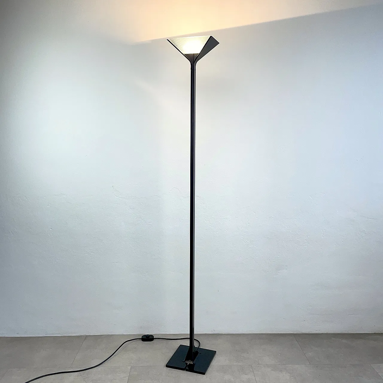 Lampada da terra Papillona nera di Tobia Scarpa per Flos, anni '70 2