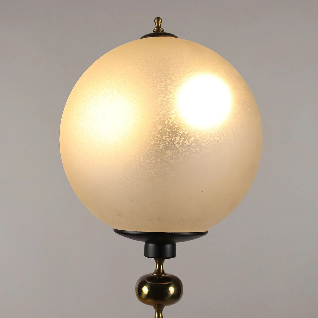 Piantana con base in marmo, metallo e diffusore in vetro, anni '60 4