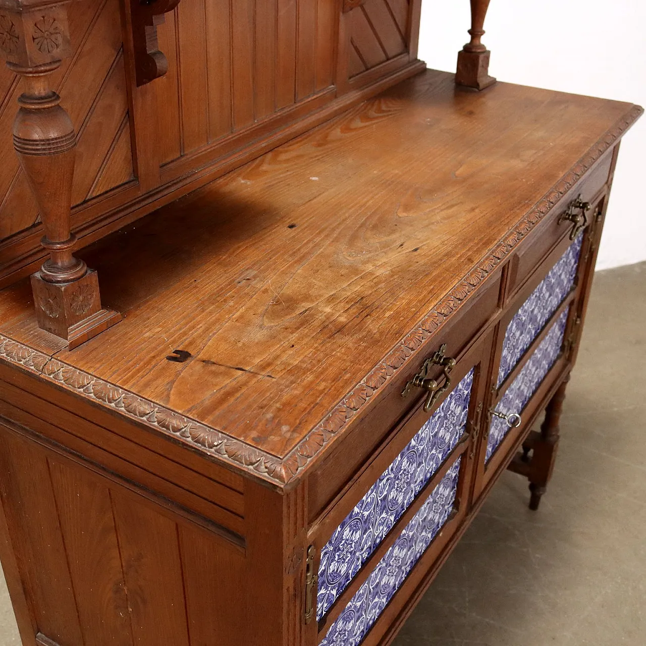 Liberty oak sideboard, 20th century 4