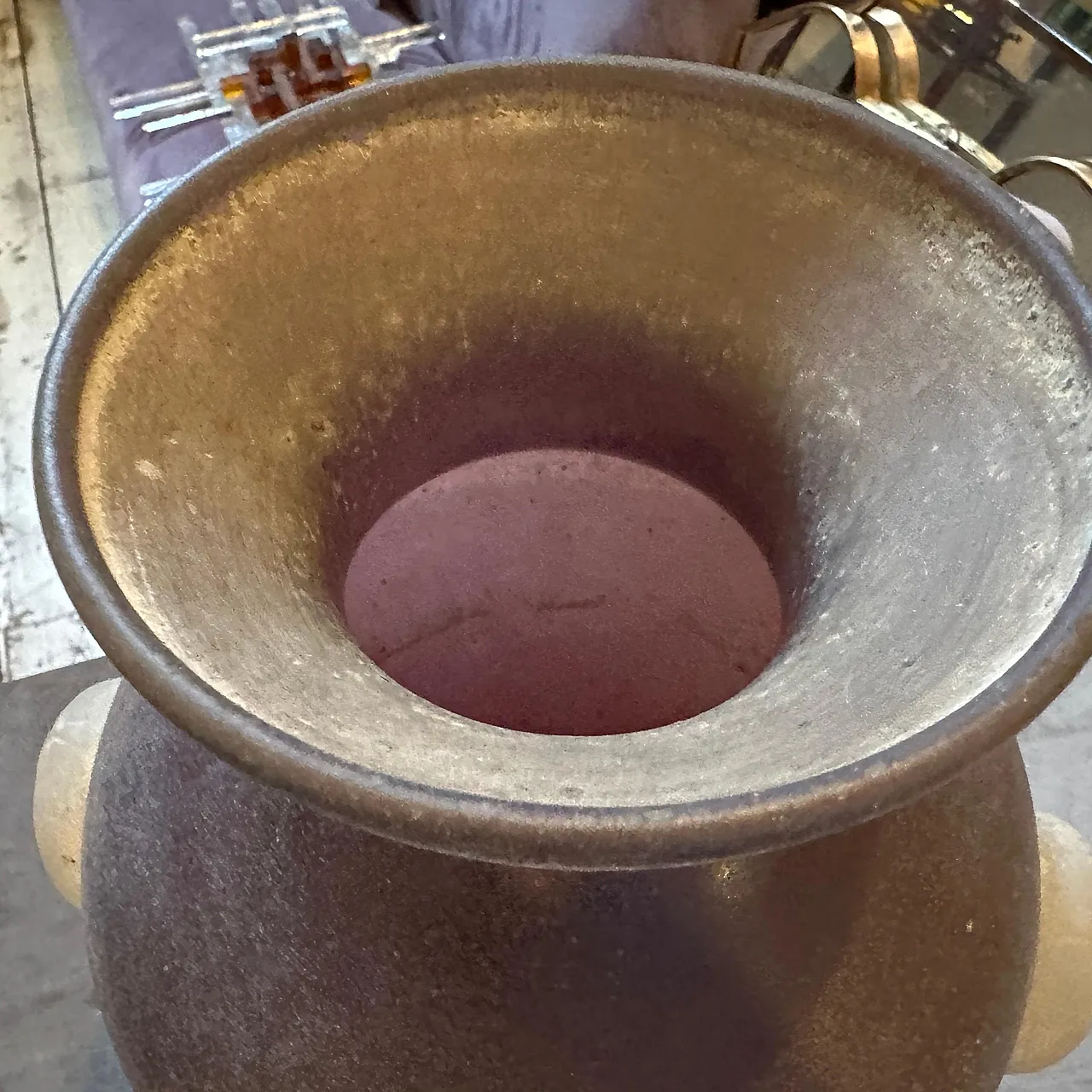 Vaso ad anfora in vetro di Murano Cenedese Scavo, anni '70 9