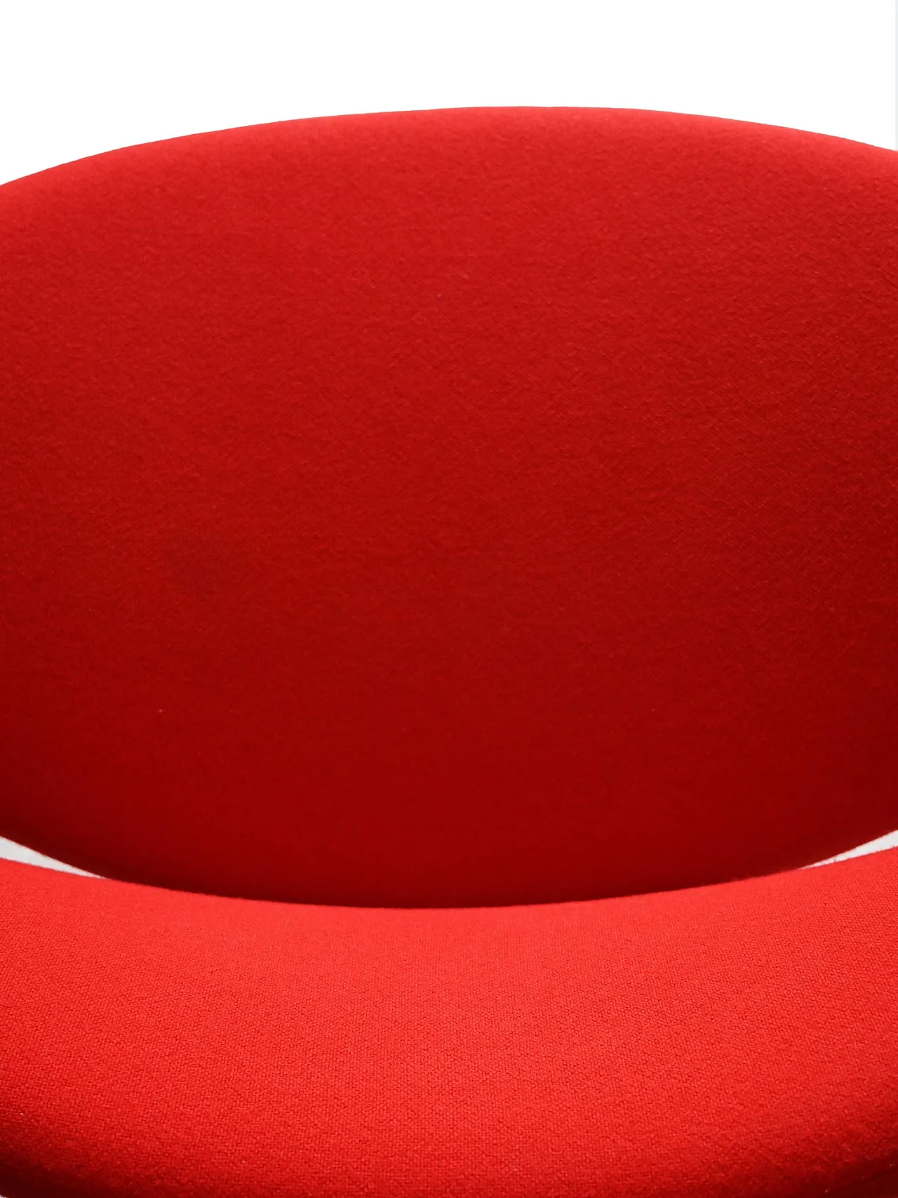 Corona Chair rossa di Poul M. Volther 8