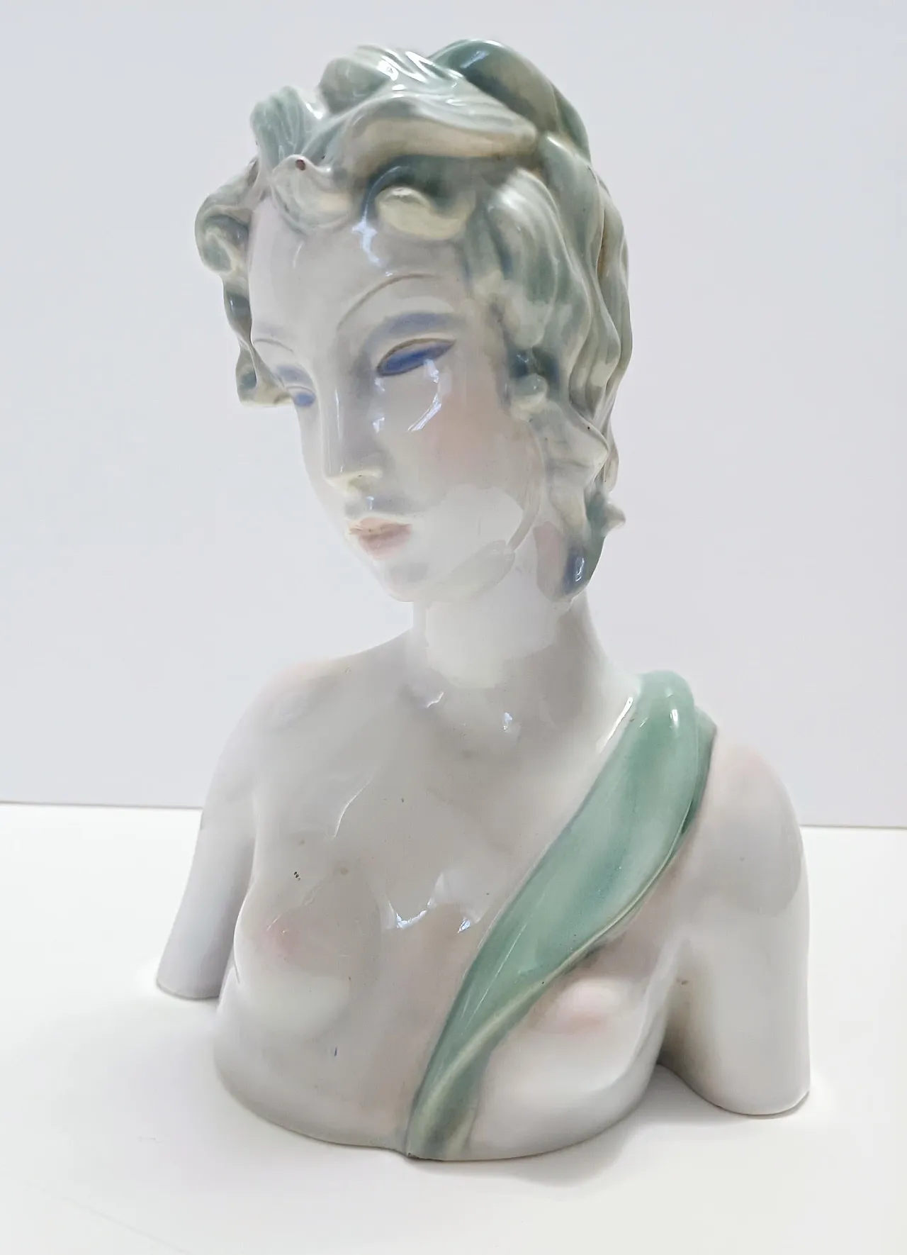 Painted and polished ceramic female bust by Clelia Bertetti, 1920s 7