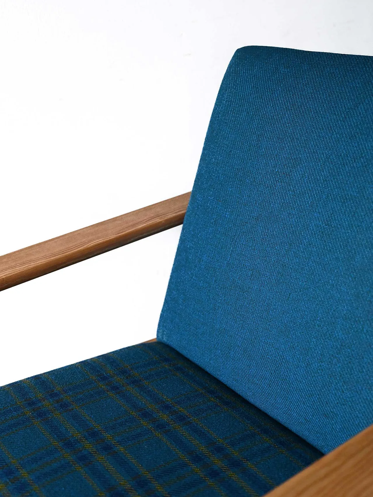 Pair of a armchairs of Svein Bjørneng 8