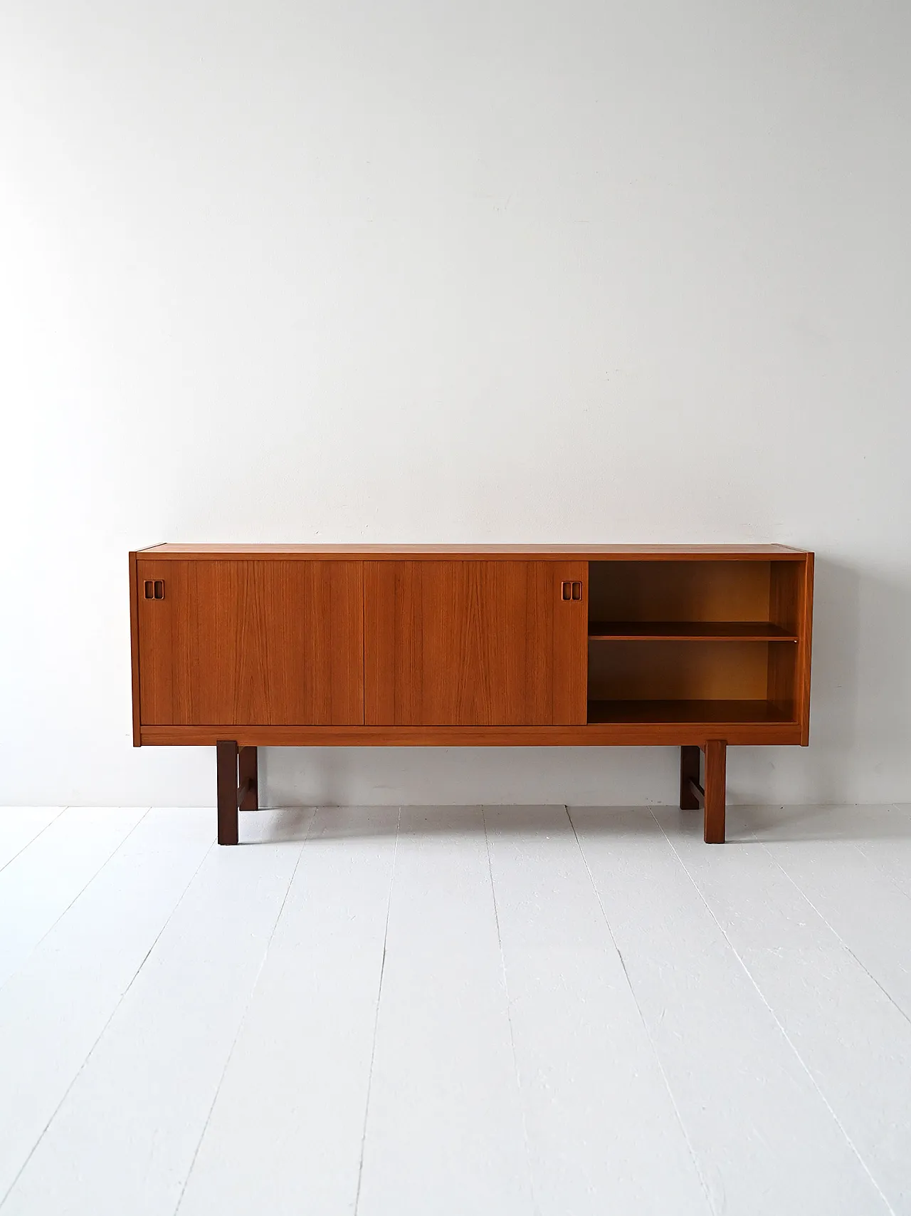 Scandinavo Teak Sideboard 1960s with drawers 4