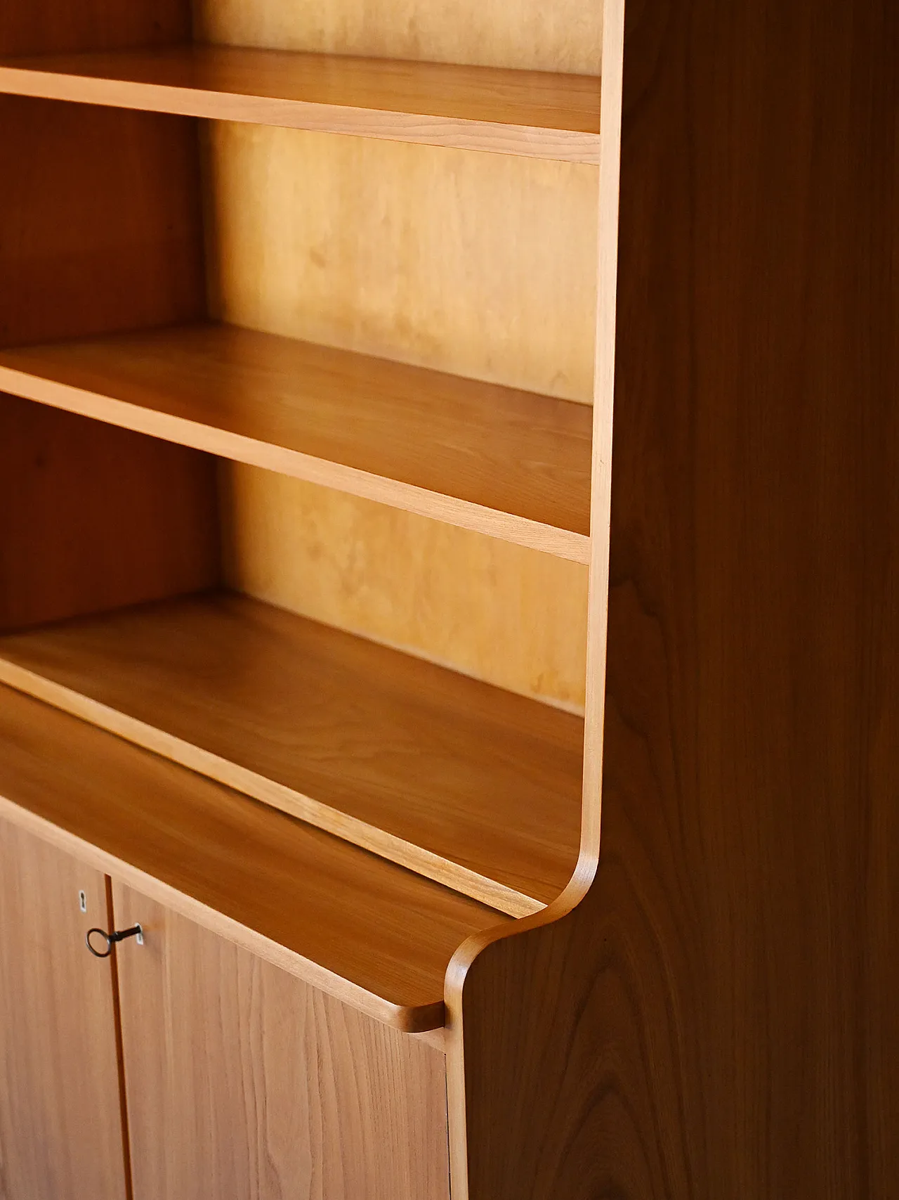 Libreria scandinava vintage in olmo chiaro 9