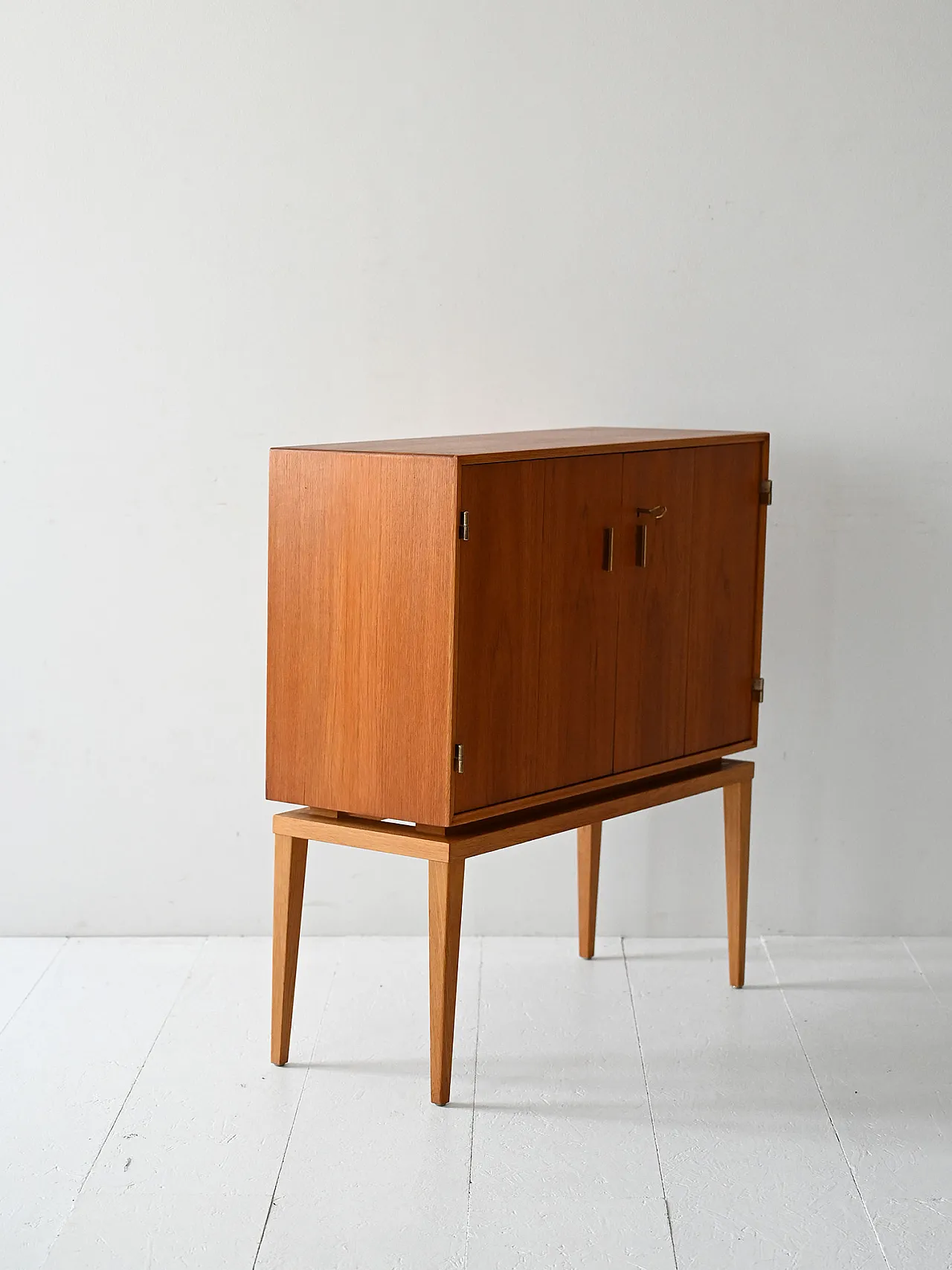 Scandinavian mobile bar vintage in 1950s 3