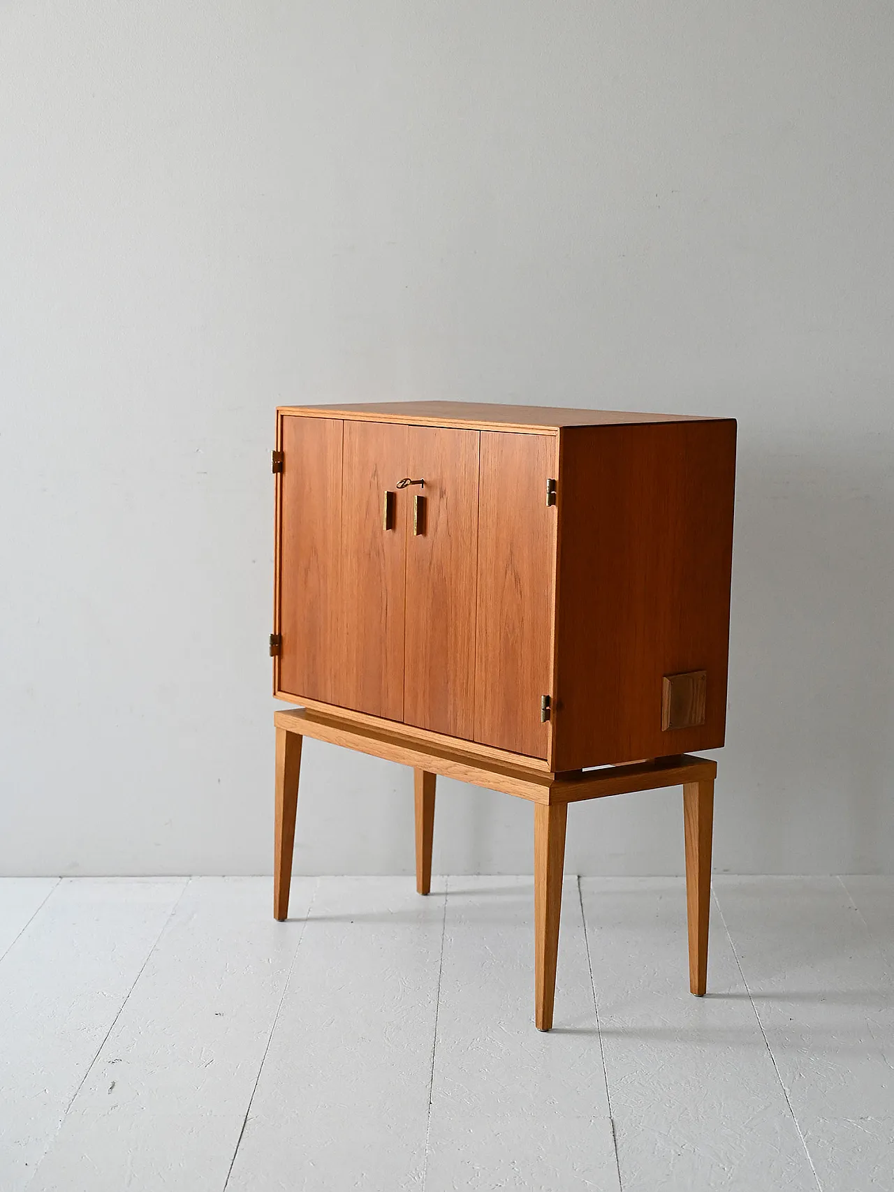 Scandinavian mobile bar vintage in 1950s 4