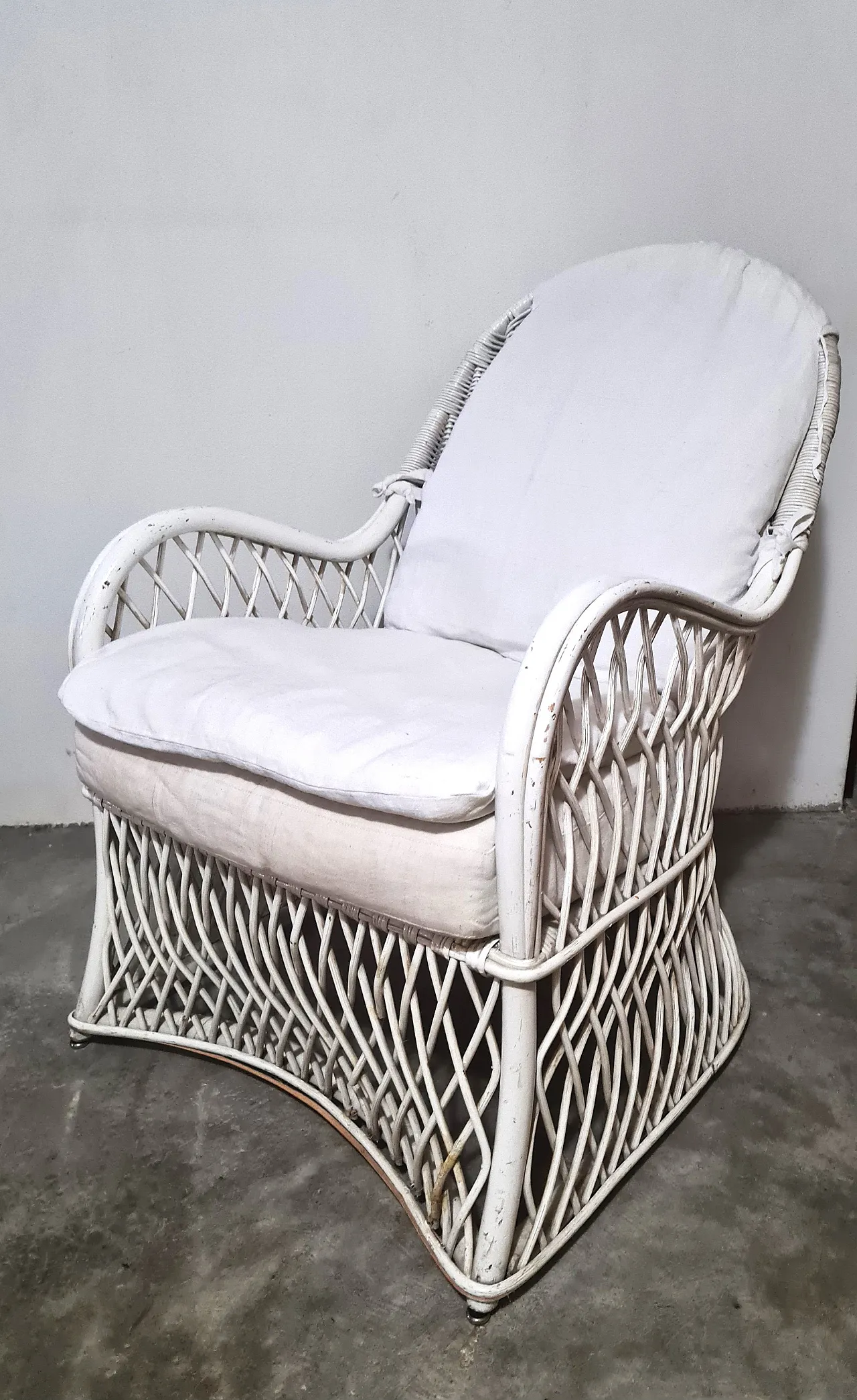 Poltrona in rattan bianca con cuscino, anni '70 12