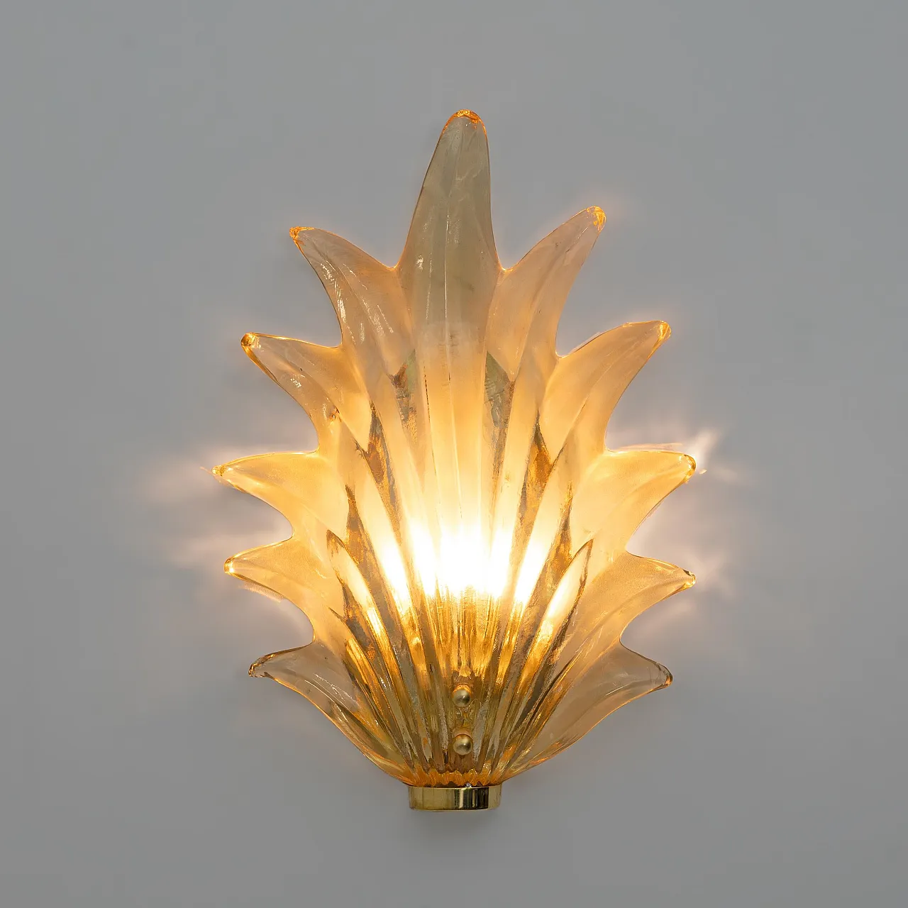 Pair Barovier & Toso style Murano glass leaf sconces, 20th century 4