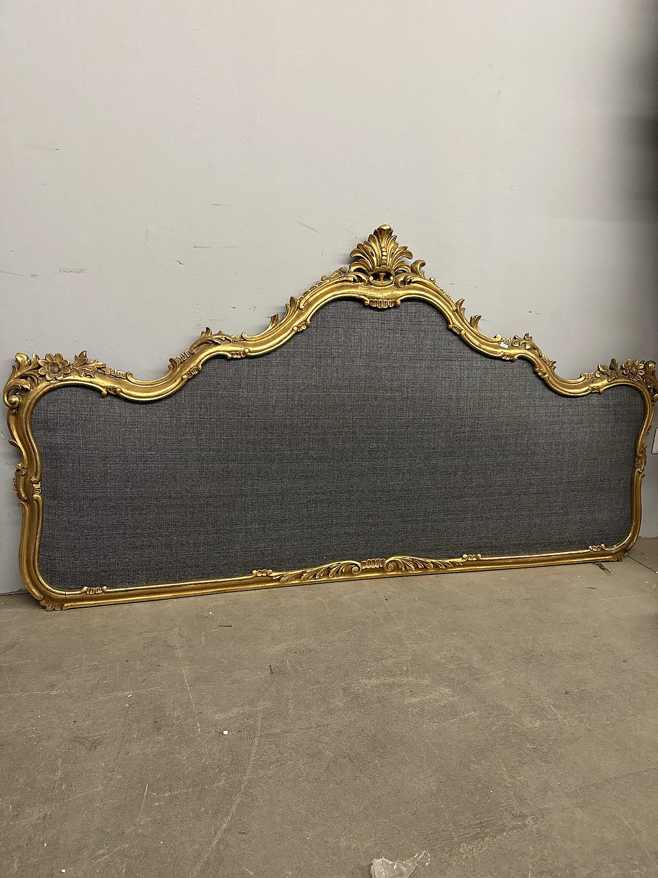 Golden headboard gold leaf carved, first half of 20th century 1