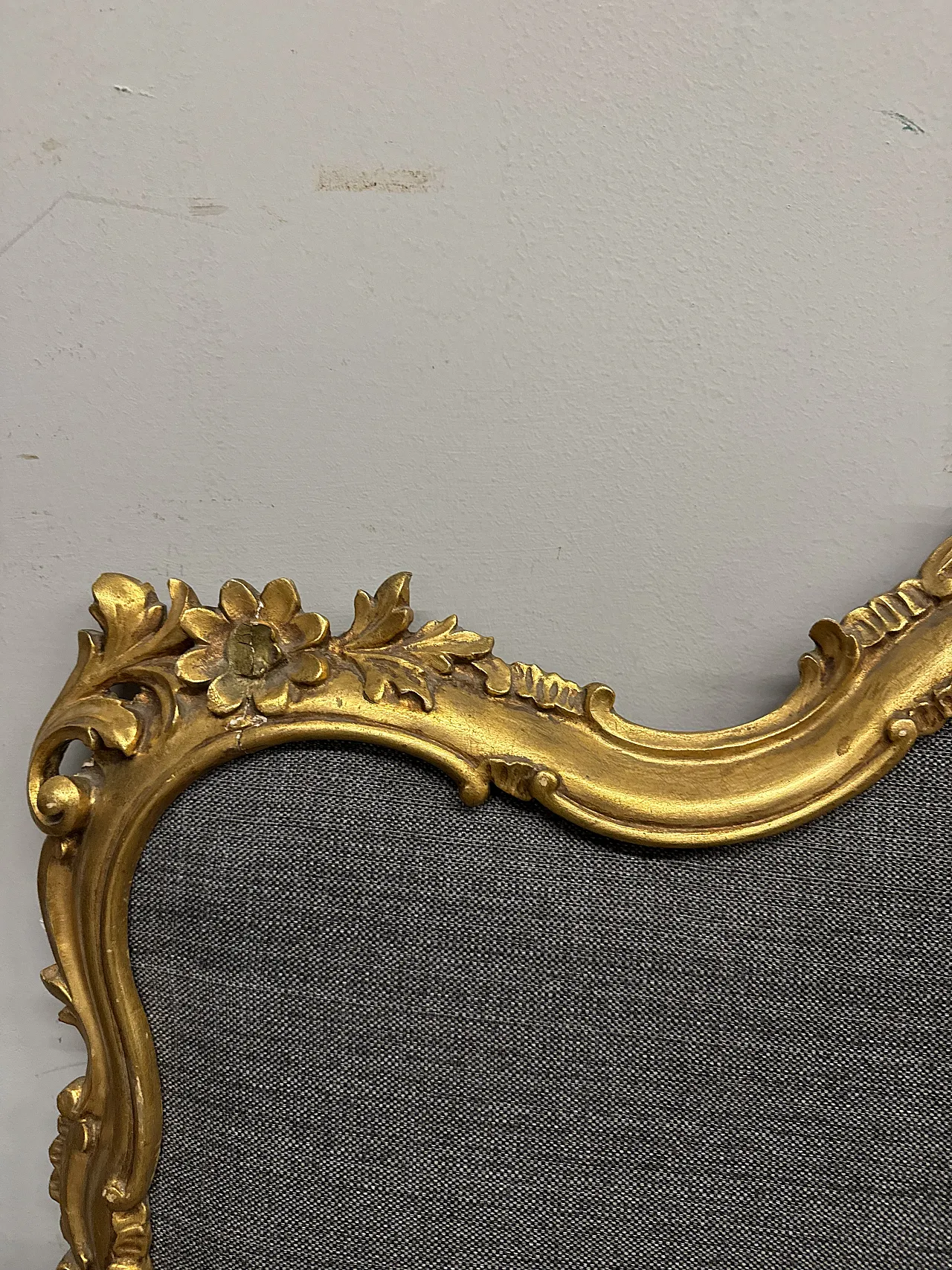 Golden headboard gold leaf carved, first half of 20th century 9