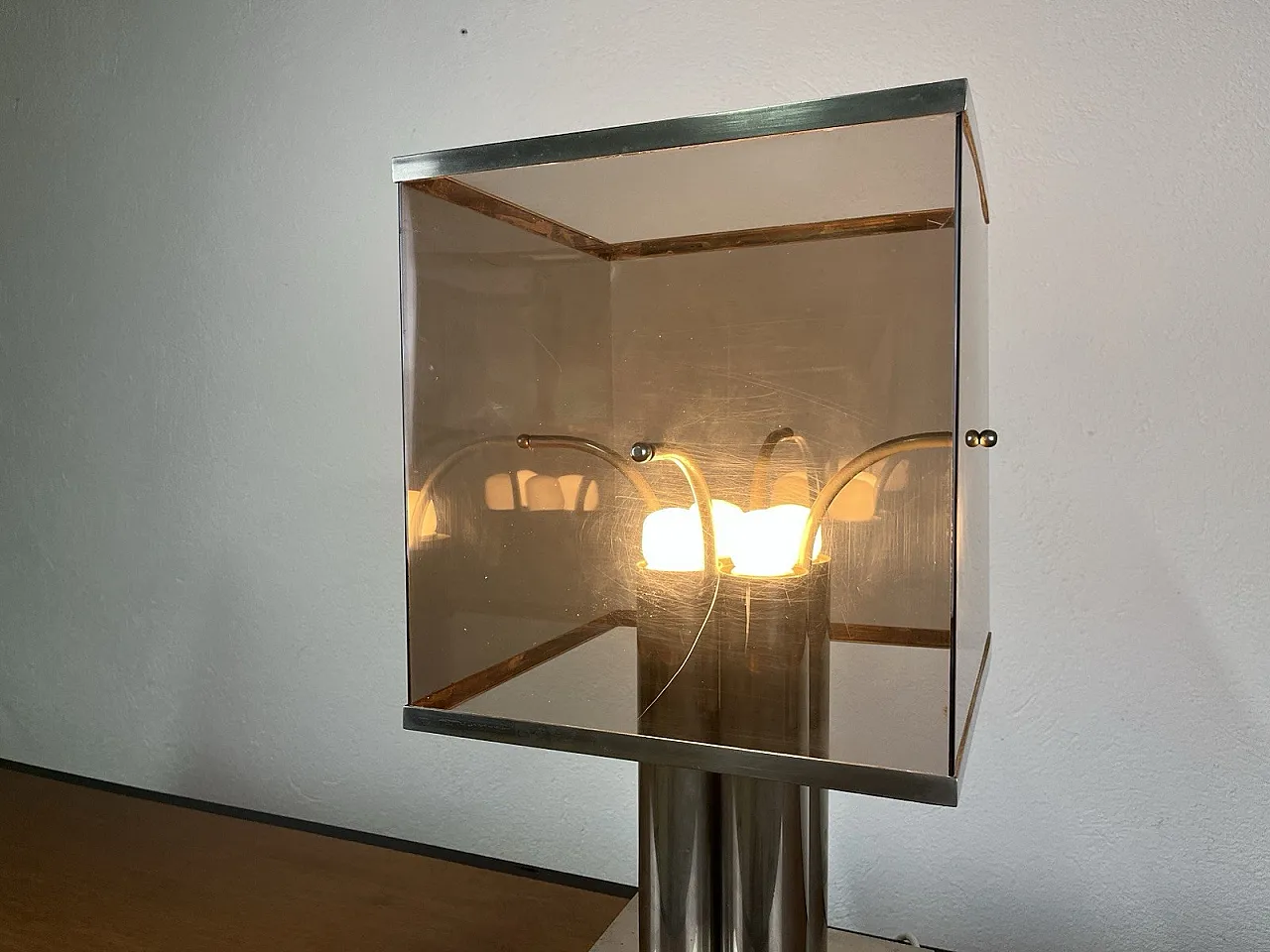 Plexi table lamp, 1960s 12