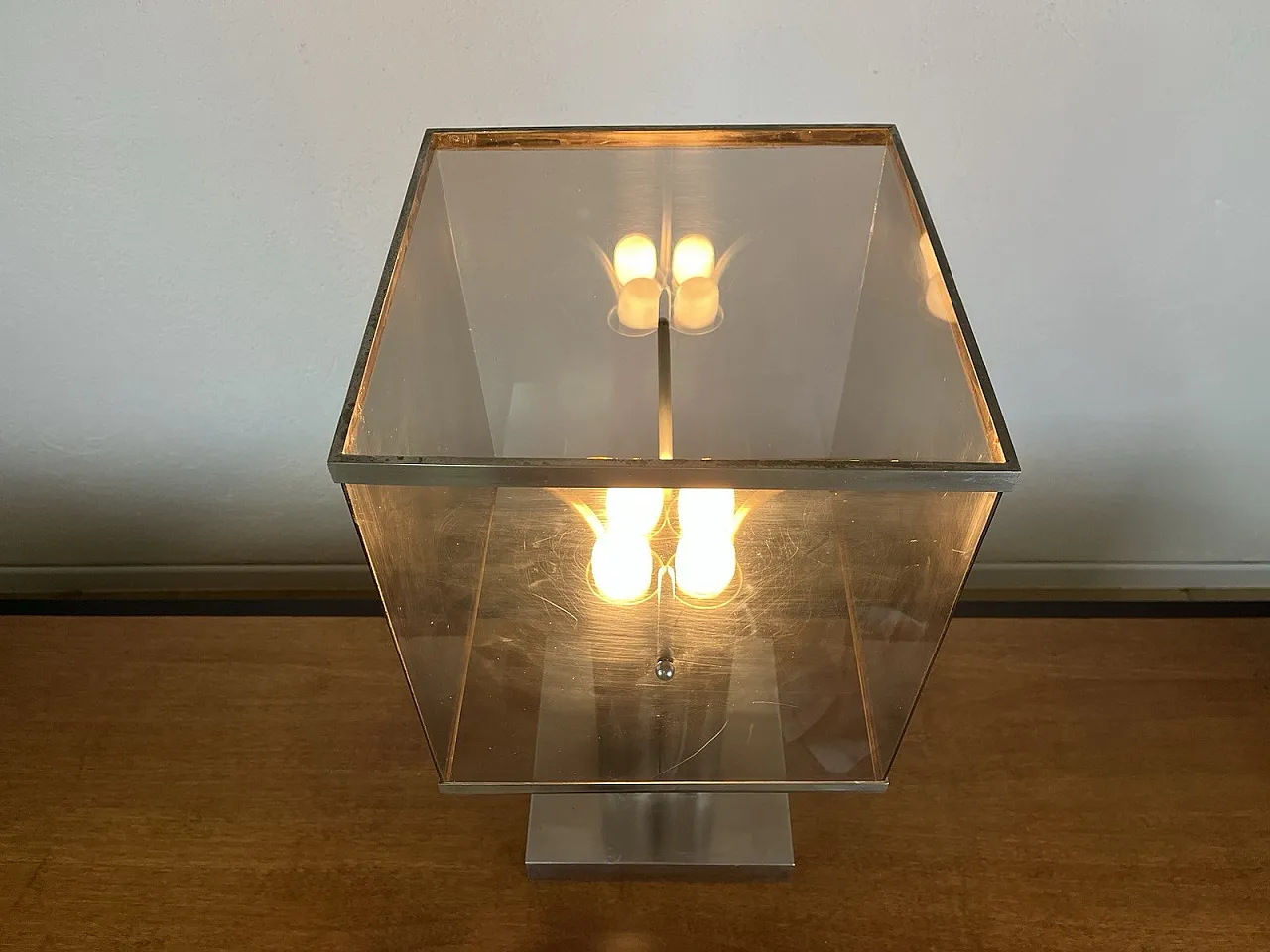 Plexi table lamp, 1960s 13