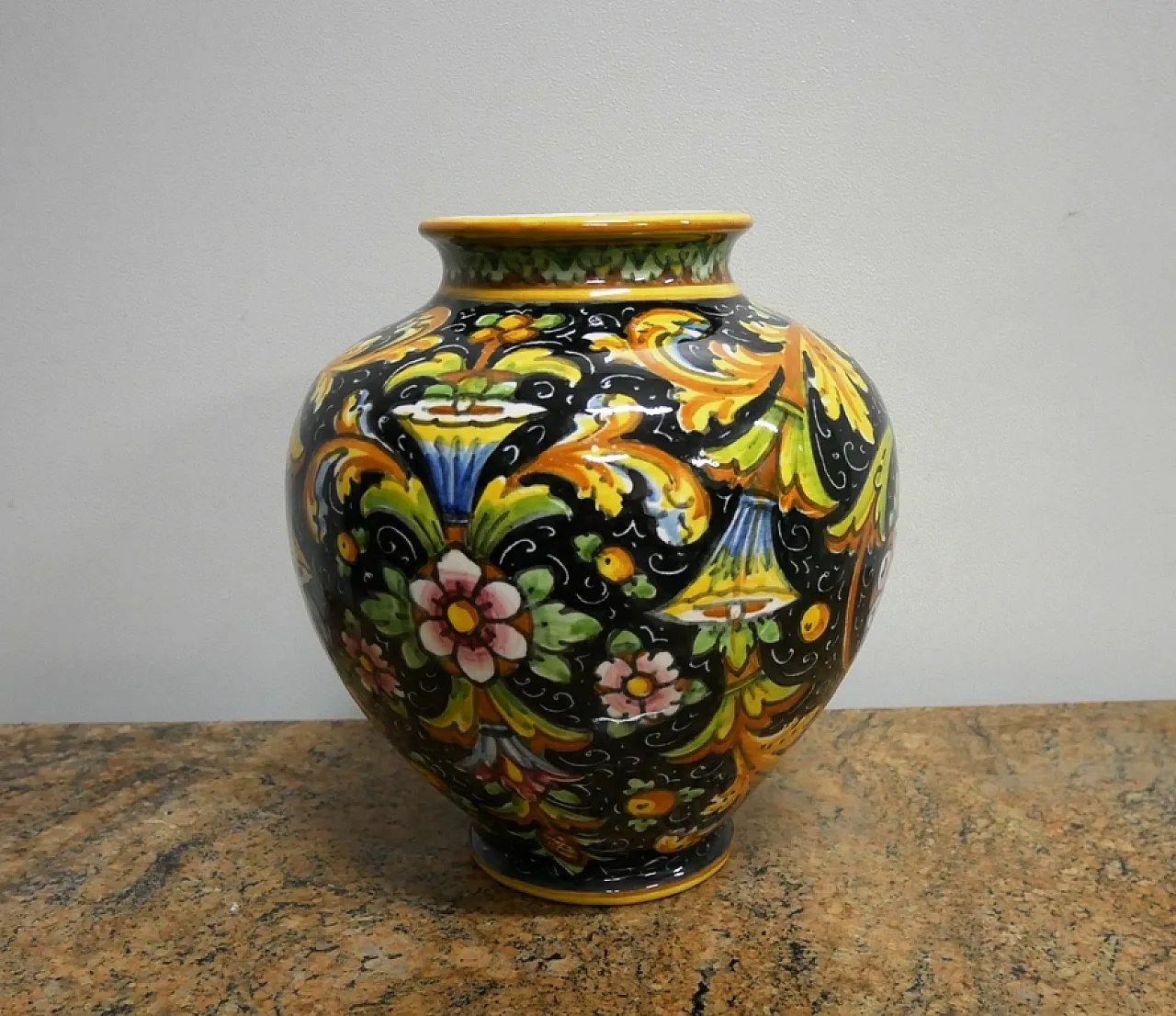 Minghetti Bologna Vaso manufacture 1