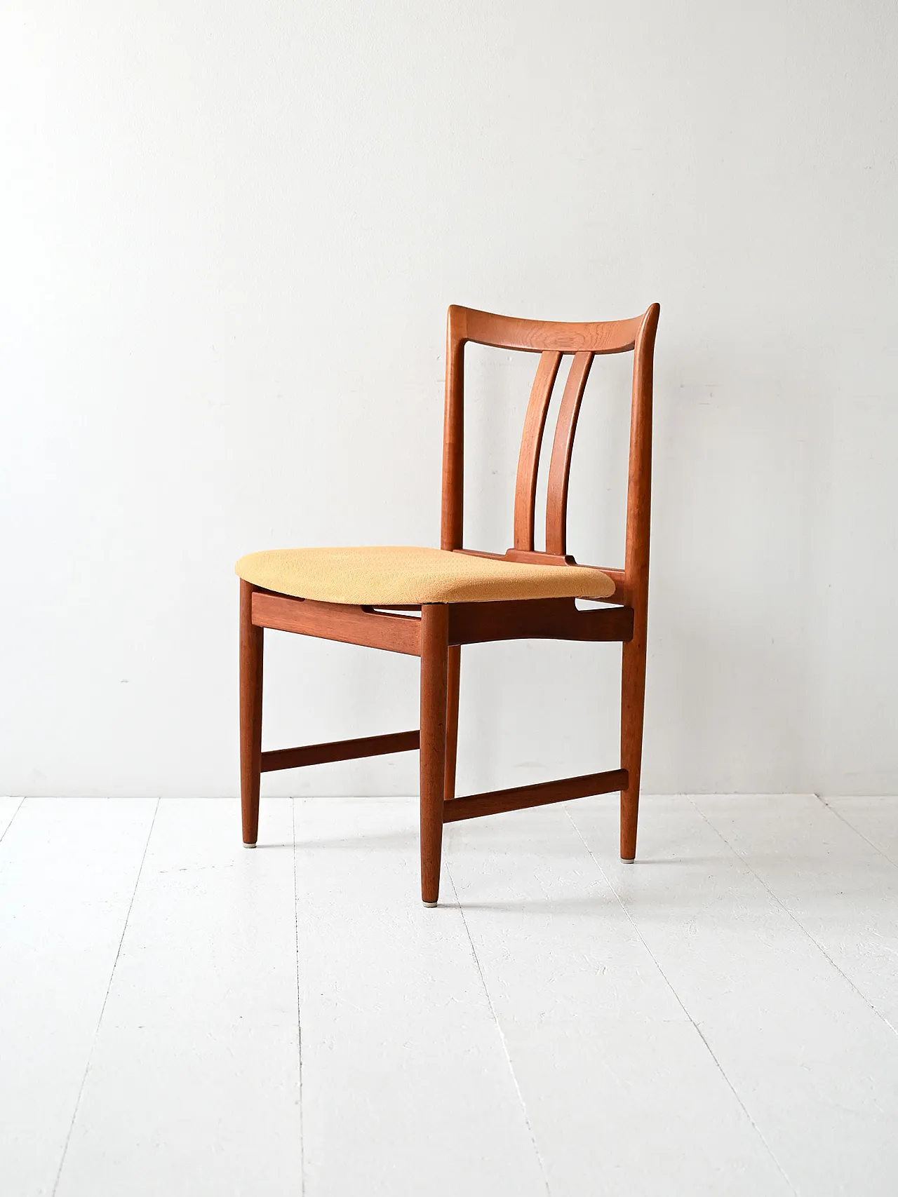 Set 6 Scandinavian Teak chairs with yellow seat 3