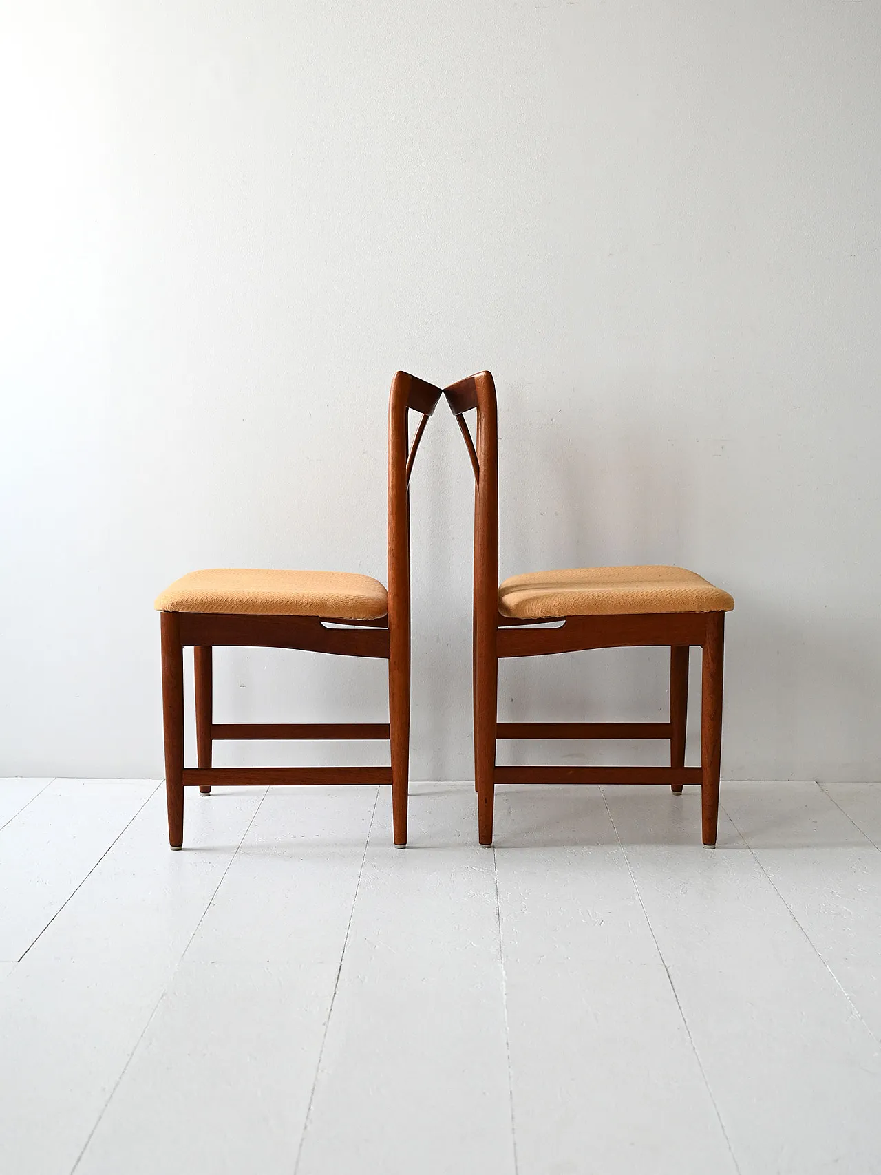 Set 6 Scandinavian Teak chairs with yellow seat 7
