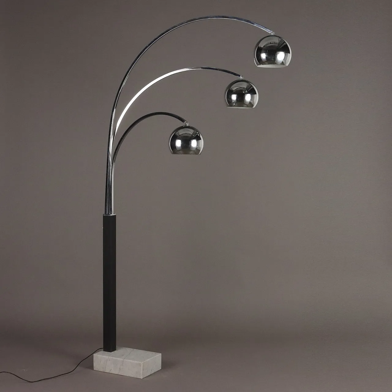 Lampada da terra in alluminio, marmo e metallo, anni '70 5