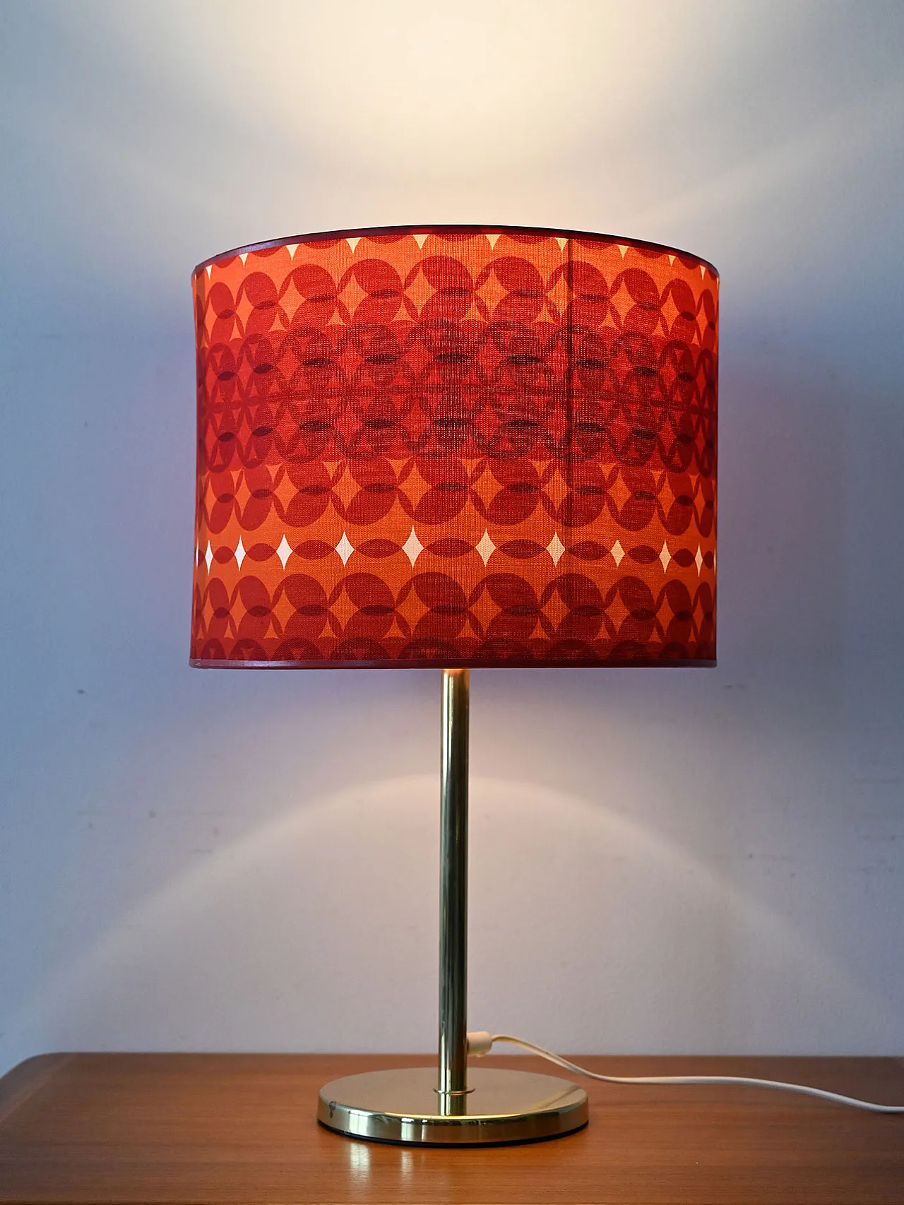 Vintage table lamp by Aneta 1