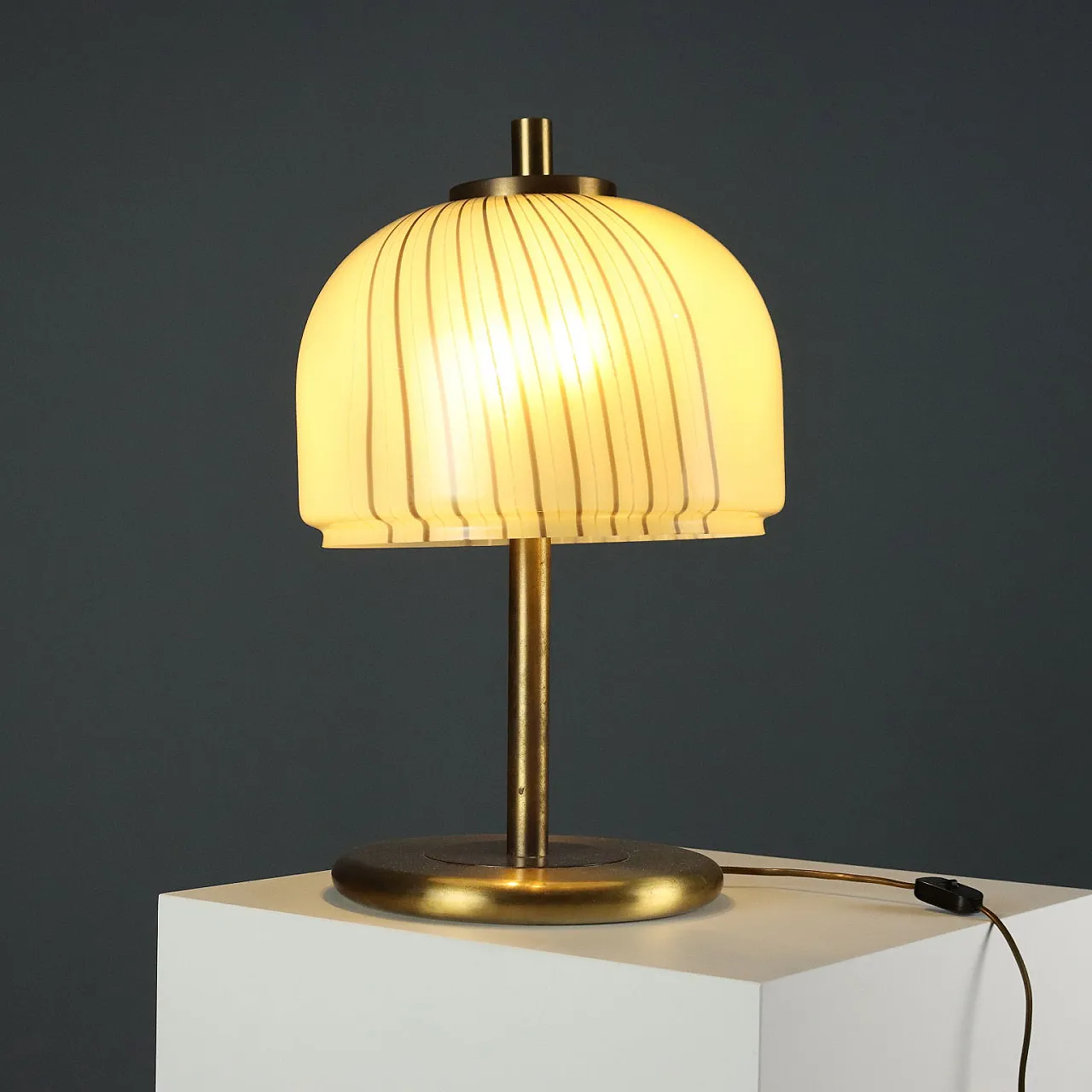 Table lamp in brass and glass, 1970s 1
