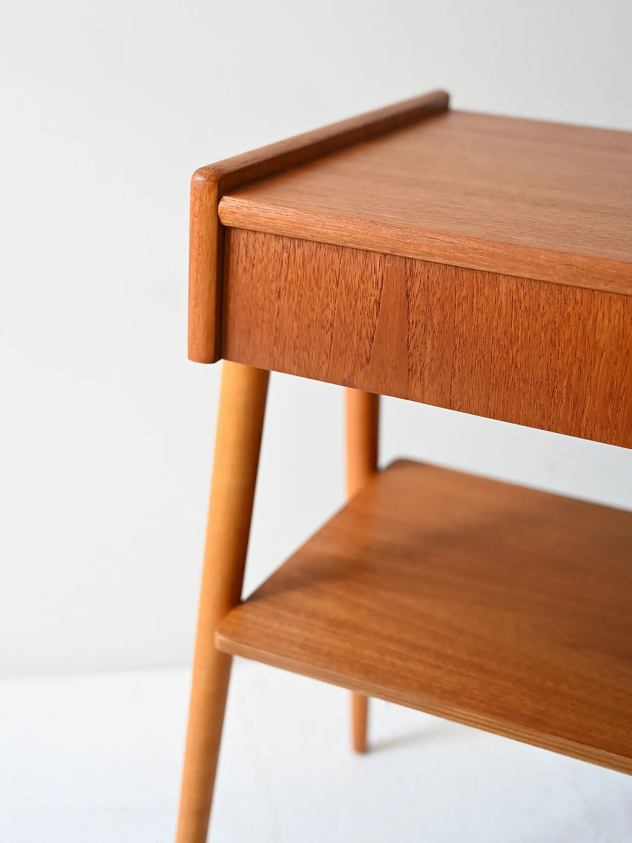 Scandinavian night bedside table AB Carlström & Co 6