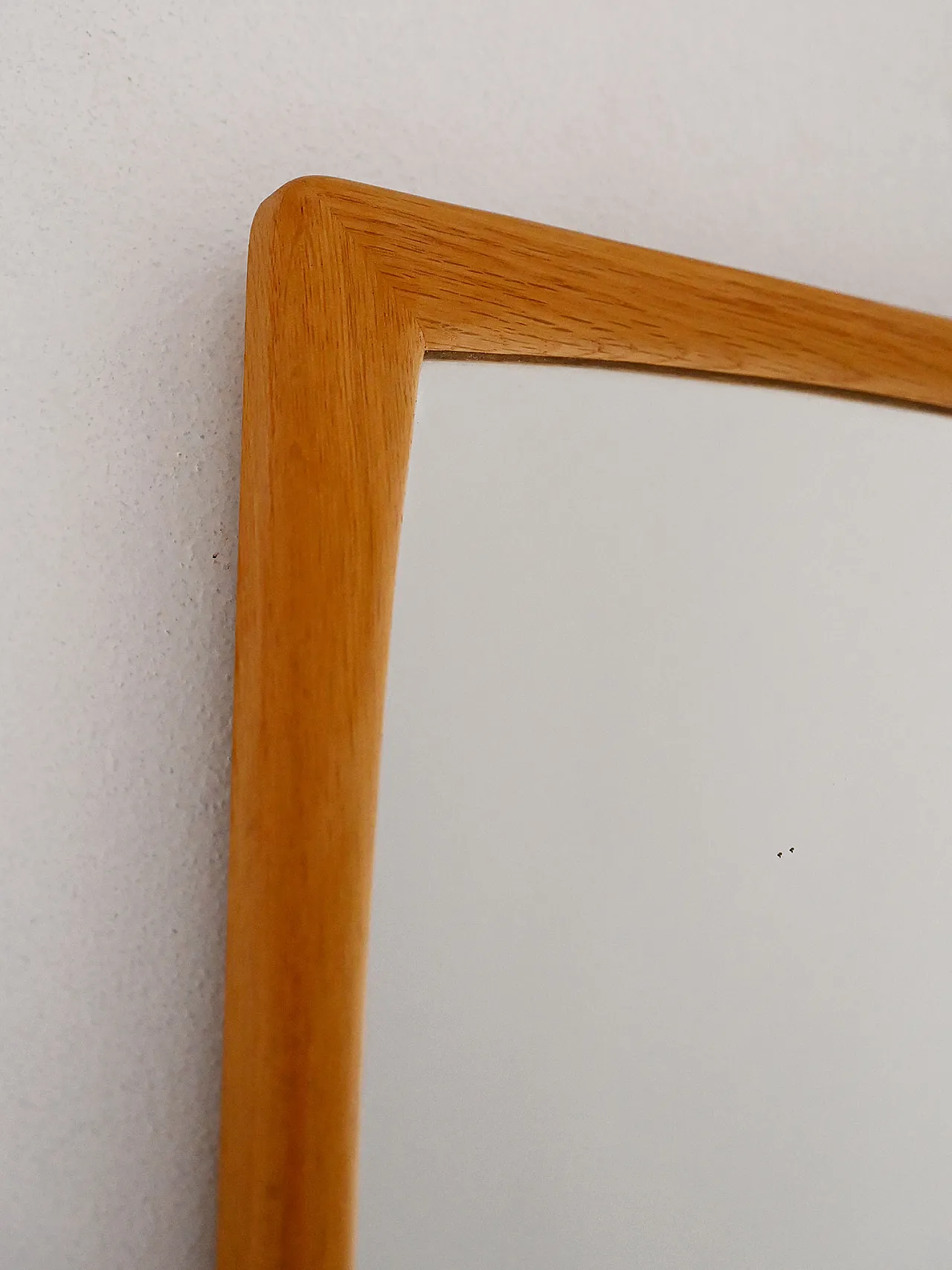 Specchio svedese Fröseke modello Sylvia in rovere 5