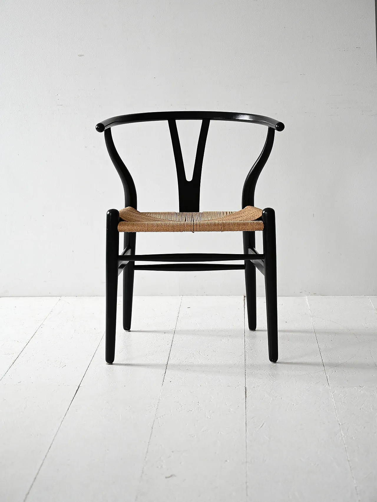 Set of 6 Hans Wegner chairs 3