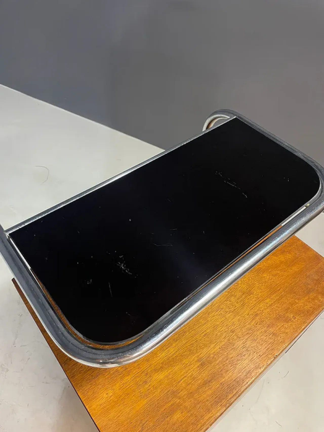 Pair of Bauhaus bedside tables in chrome and wood, 1930s 4