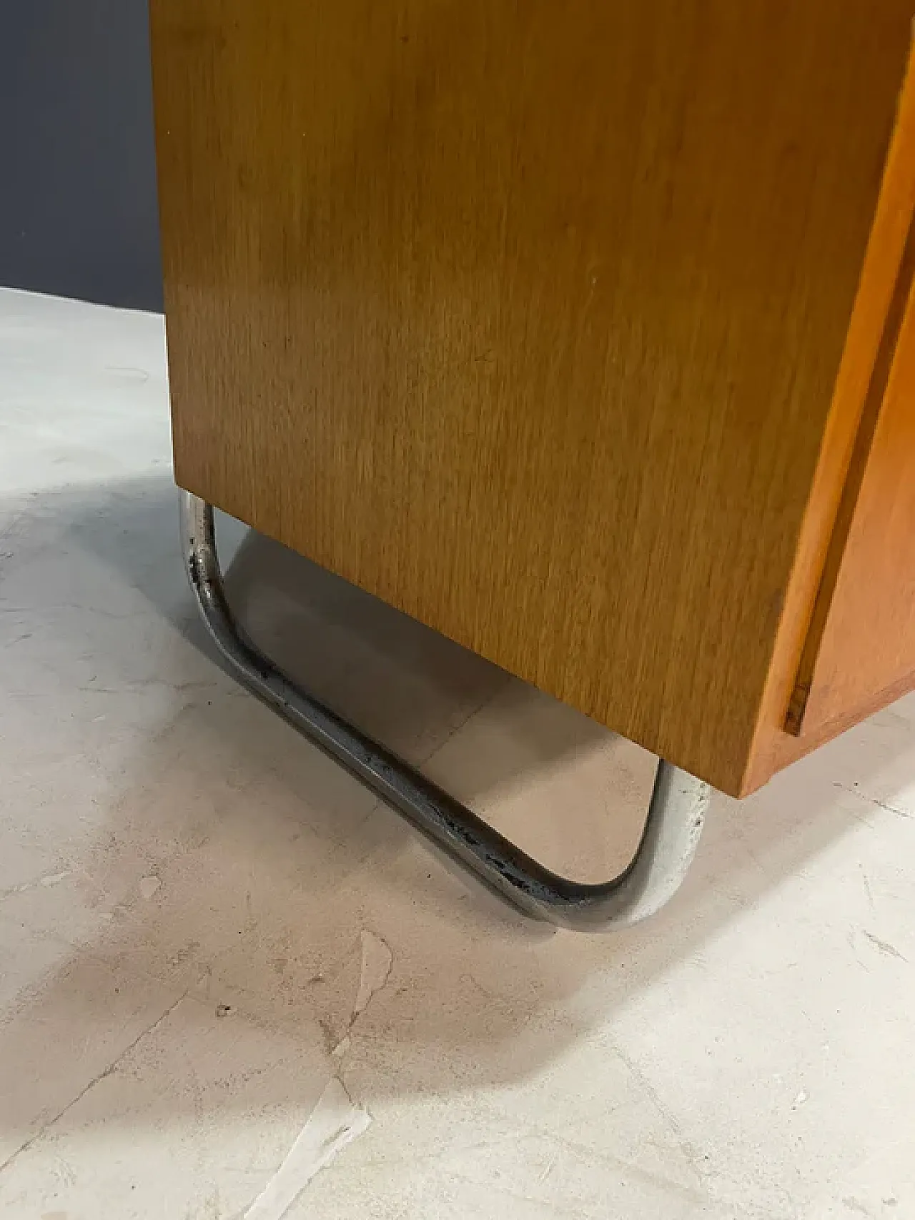 Pair of Bauhaus bedside tables in chrome and wood, 1930s 6