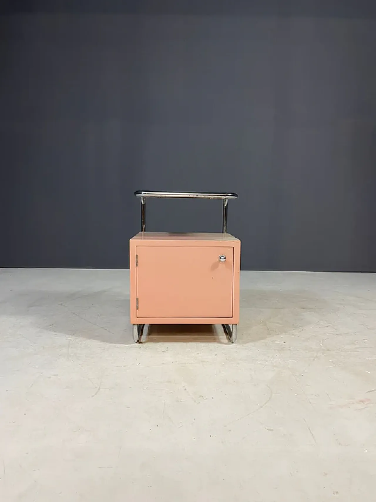 Comodino in stile Bauhaus Kovona, anni '50 4