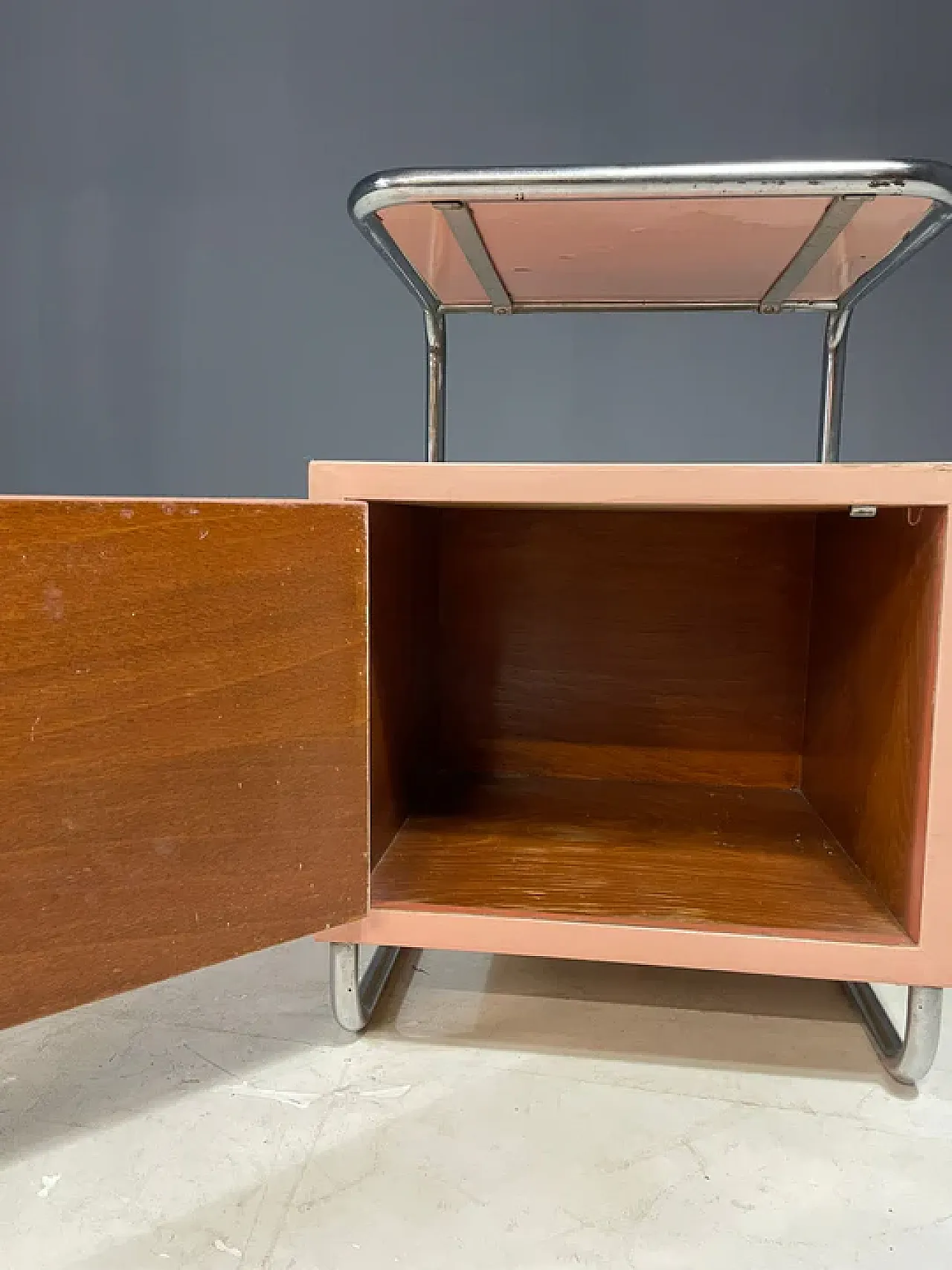 Comodino in stile Bauhaus Kovona, anni '50 5