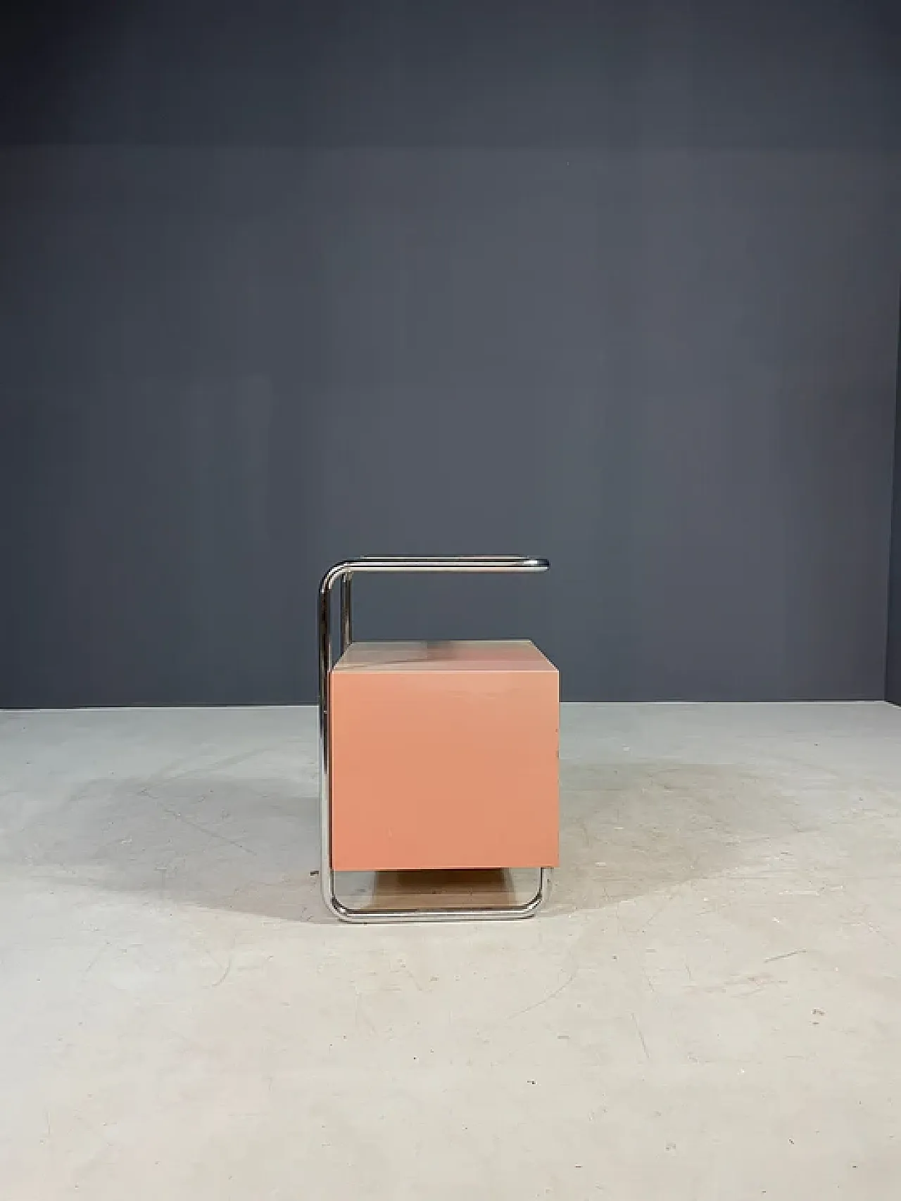 Comodino in stile Bauhaus Kovona, anni '50 6