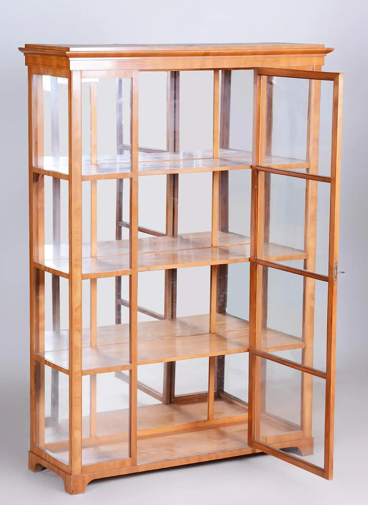 Vetrina Biedermeier Austriaca del XIX Secolo, Noce Restaurato, 18 5