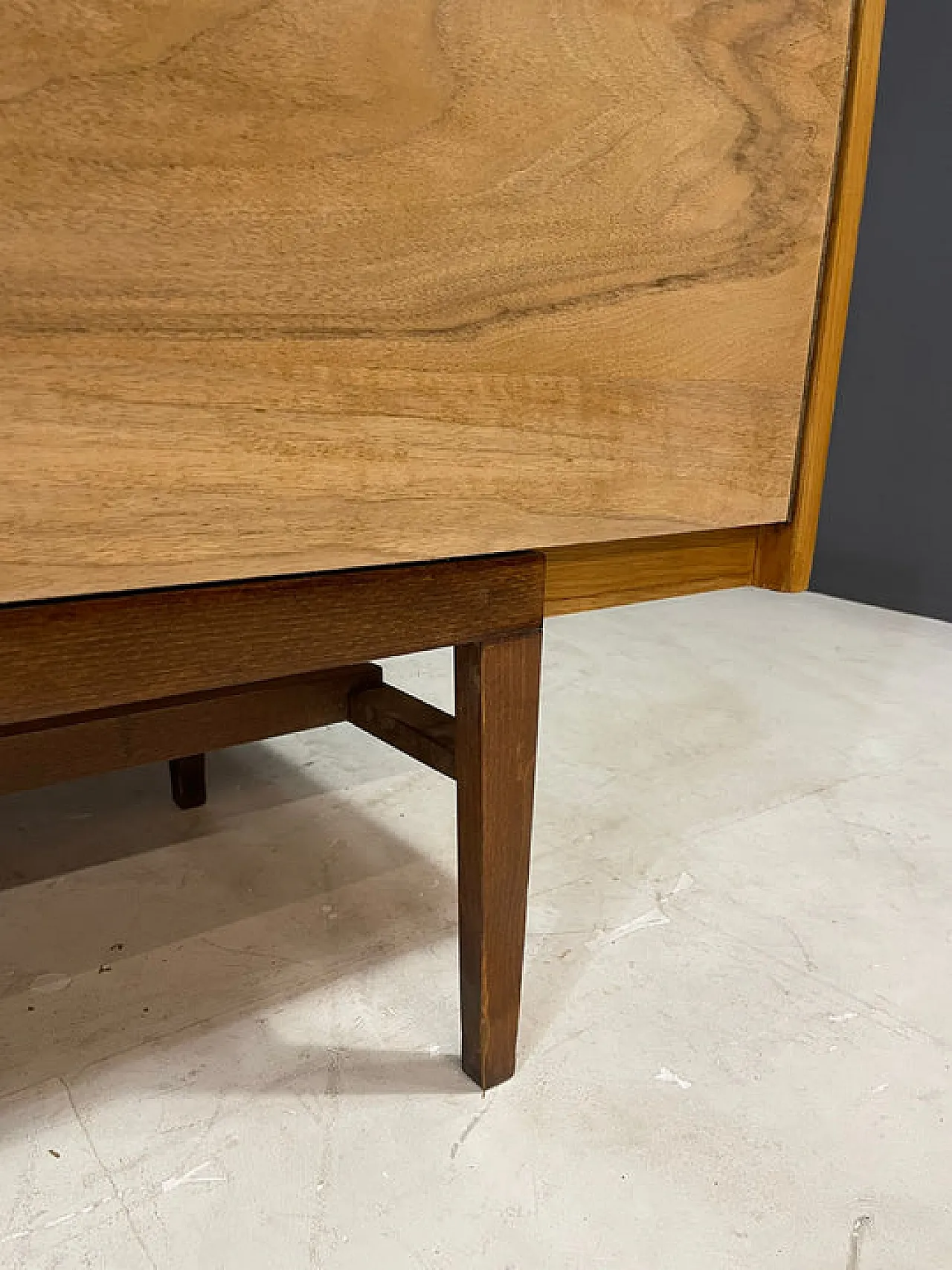 Credenza di František Mezulanik per UP Bučovice, anni '60 2