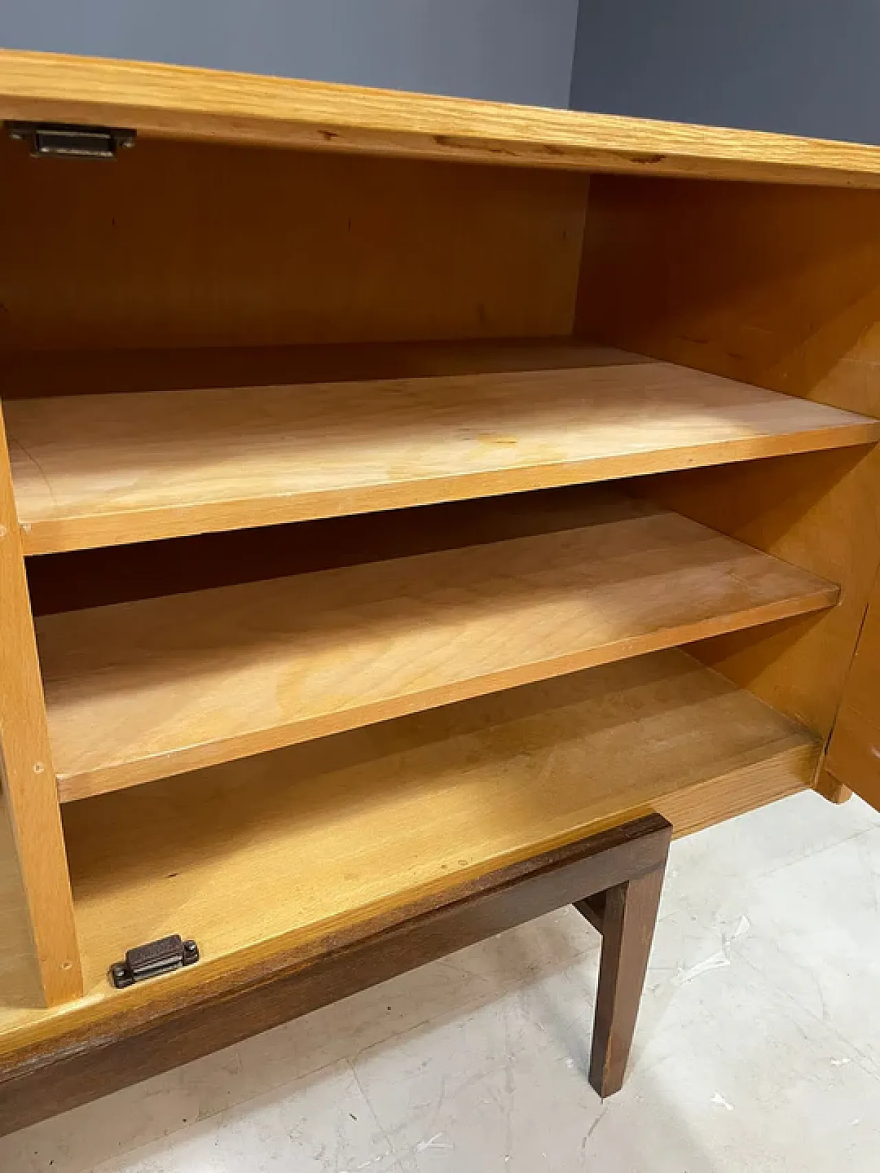 Credenza di František Mezulanik per UP Bučovice, anni '60 7