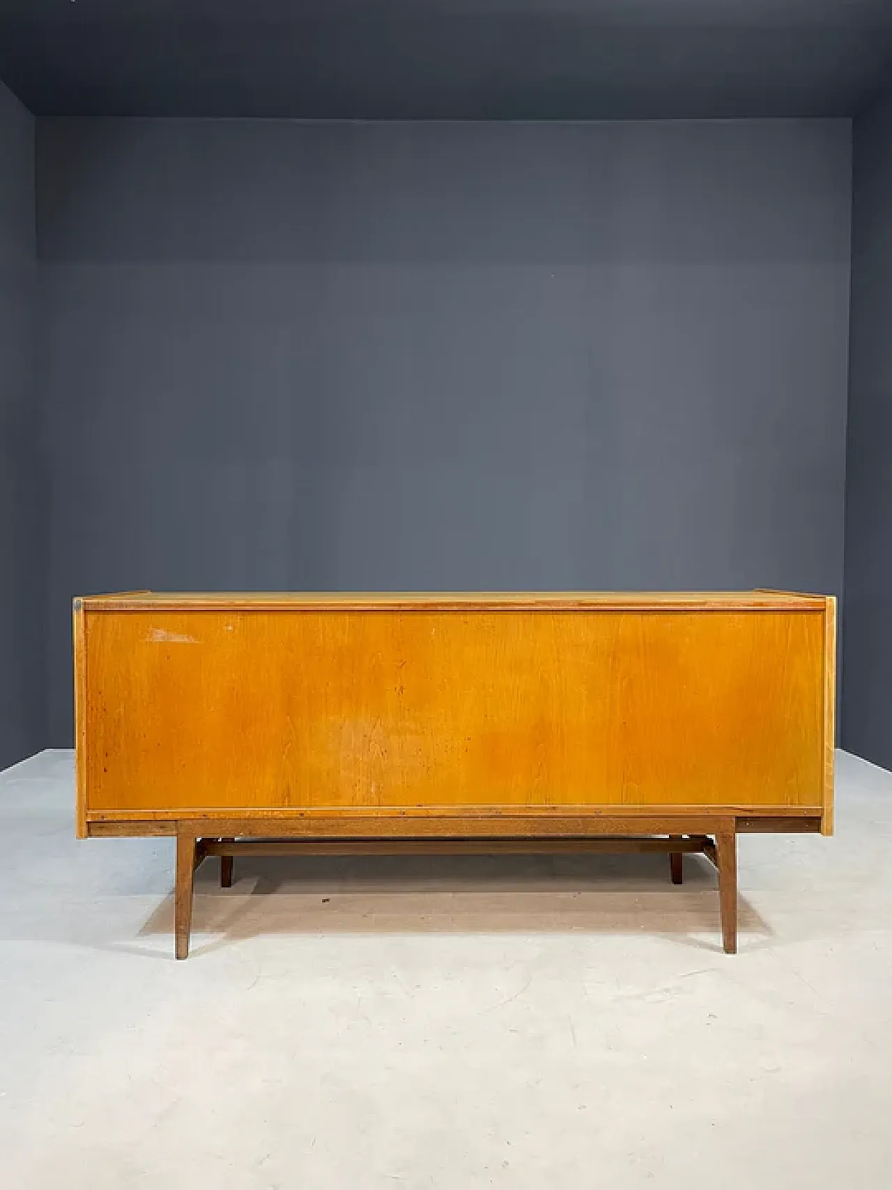 Credenza di František Mezulanik per UP Bučovice, anni '60 8