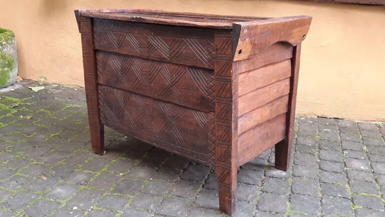 Carved arch chest, 19th century 4