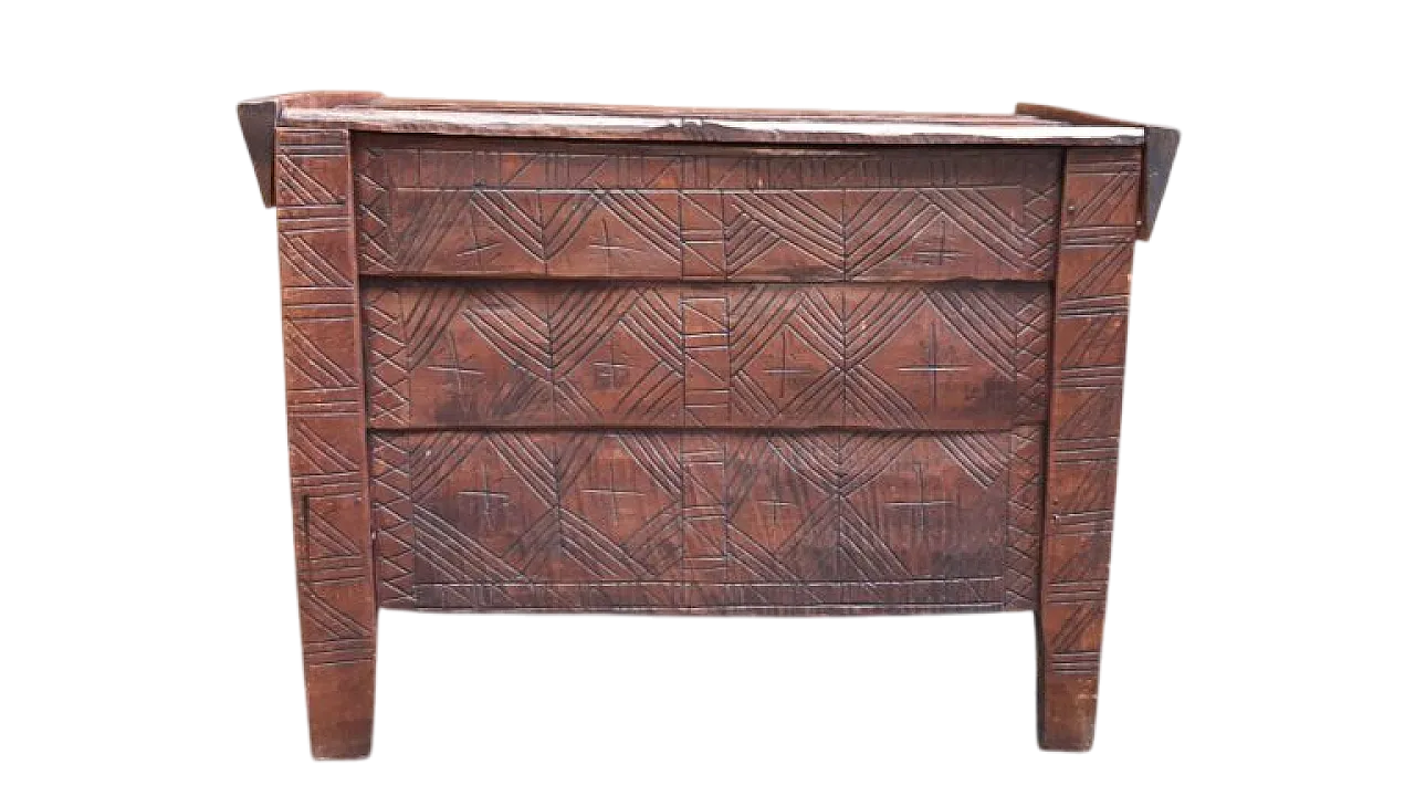 Carved arch chest, 19th century 7