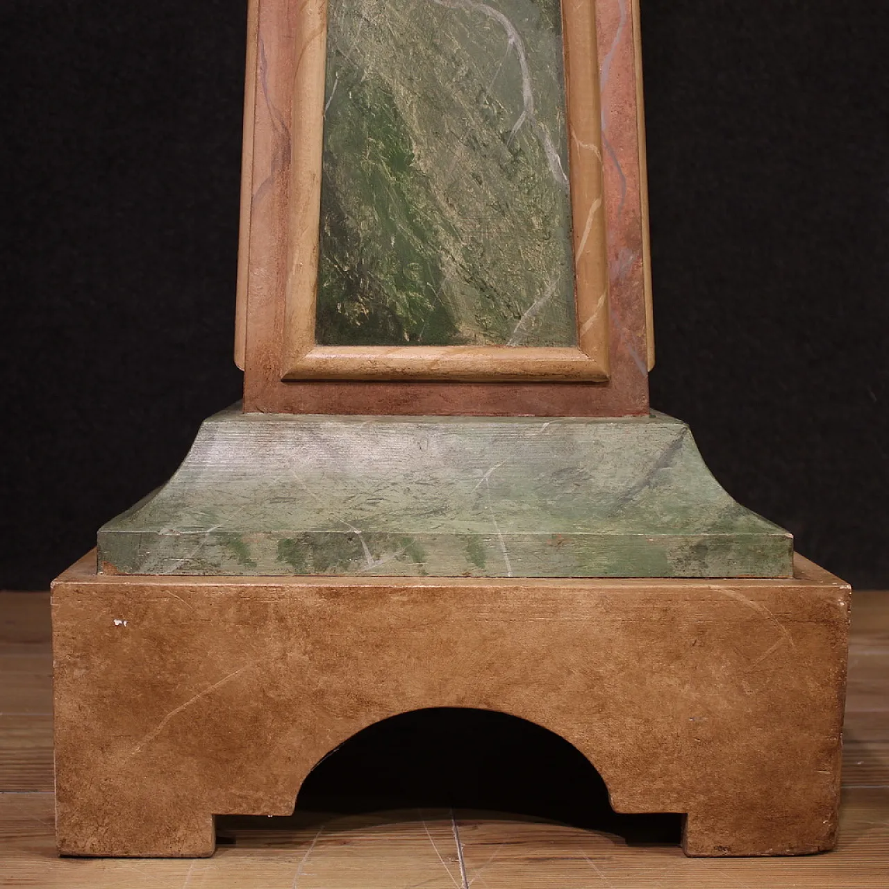 Coppia di colonne italiane laccate del XX secolo 12