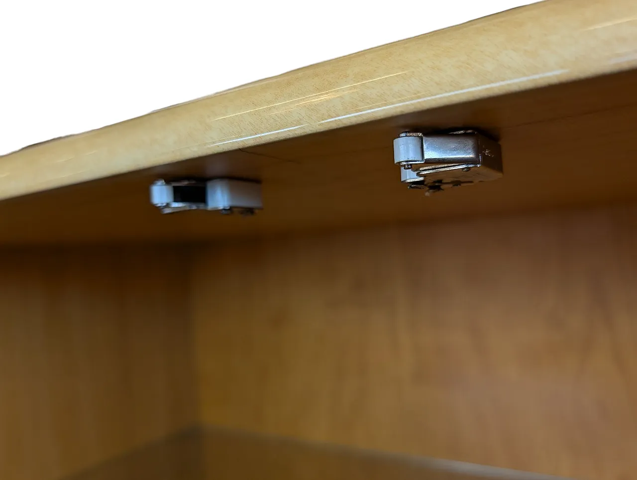 Contromobile a 4 ante con rifiniture stile Aldo Tura, anni 70 13