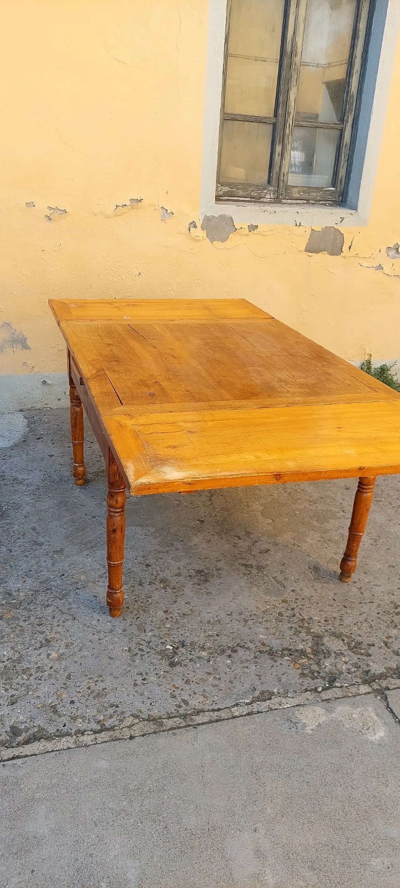 Extendable wooden table with drawer, 19th century 2