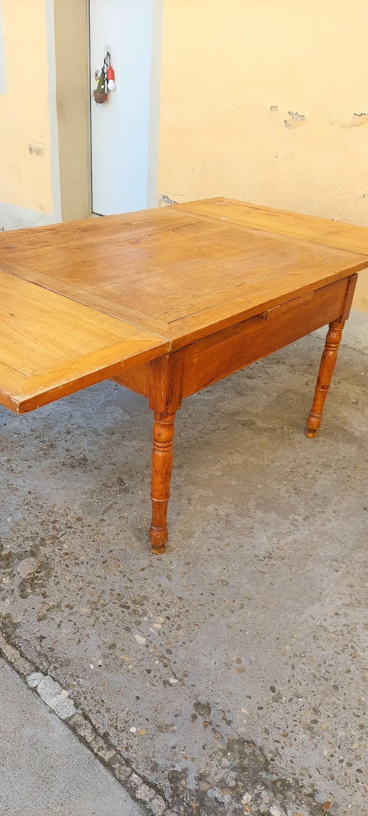Extendable wooden table with drawer, 19th century 13