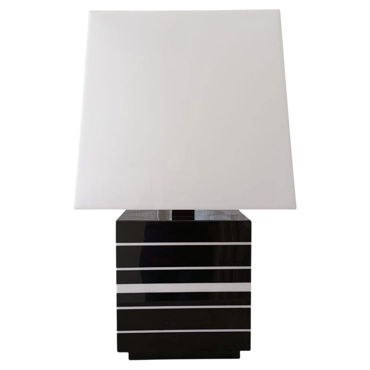 Lucite table lamp, 1970s 12