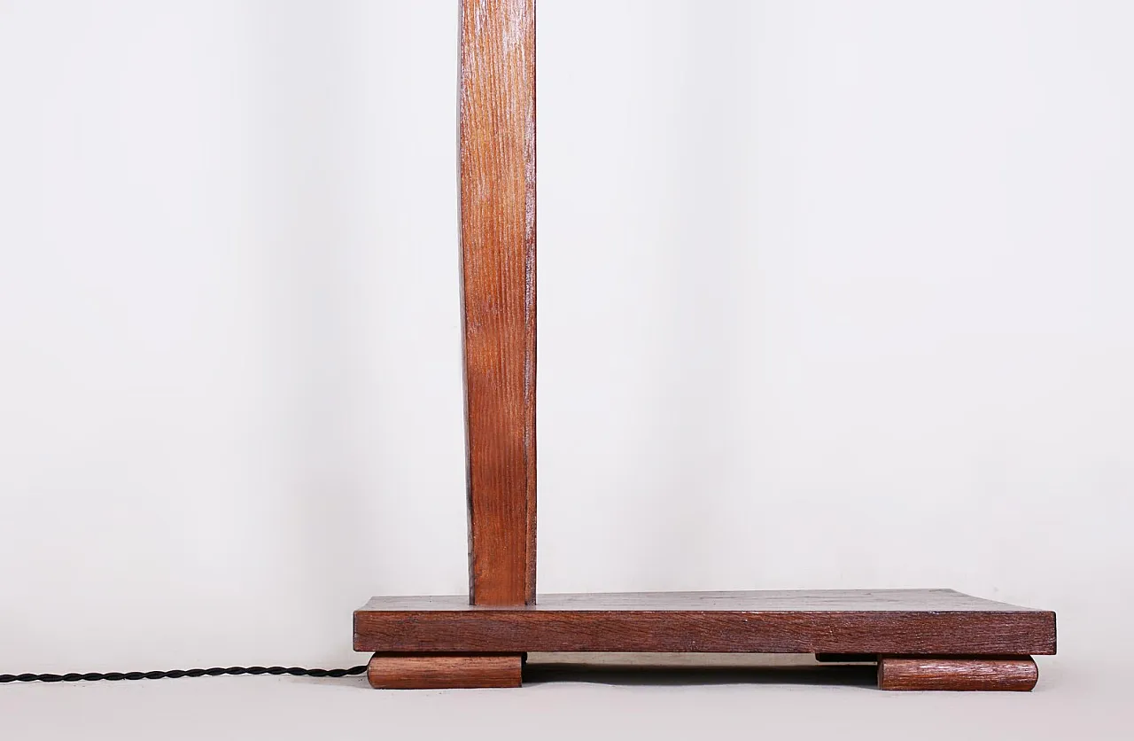 Lampada del pavimento ceco del 20 ° secolo, bicchiere di latte, quercia e cromo, anni '30 3
