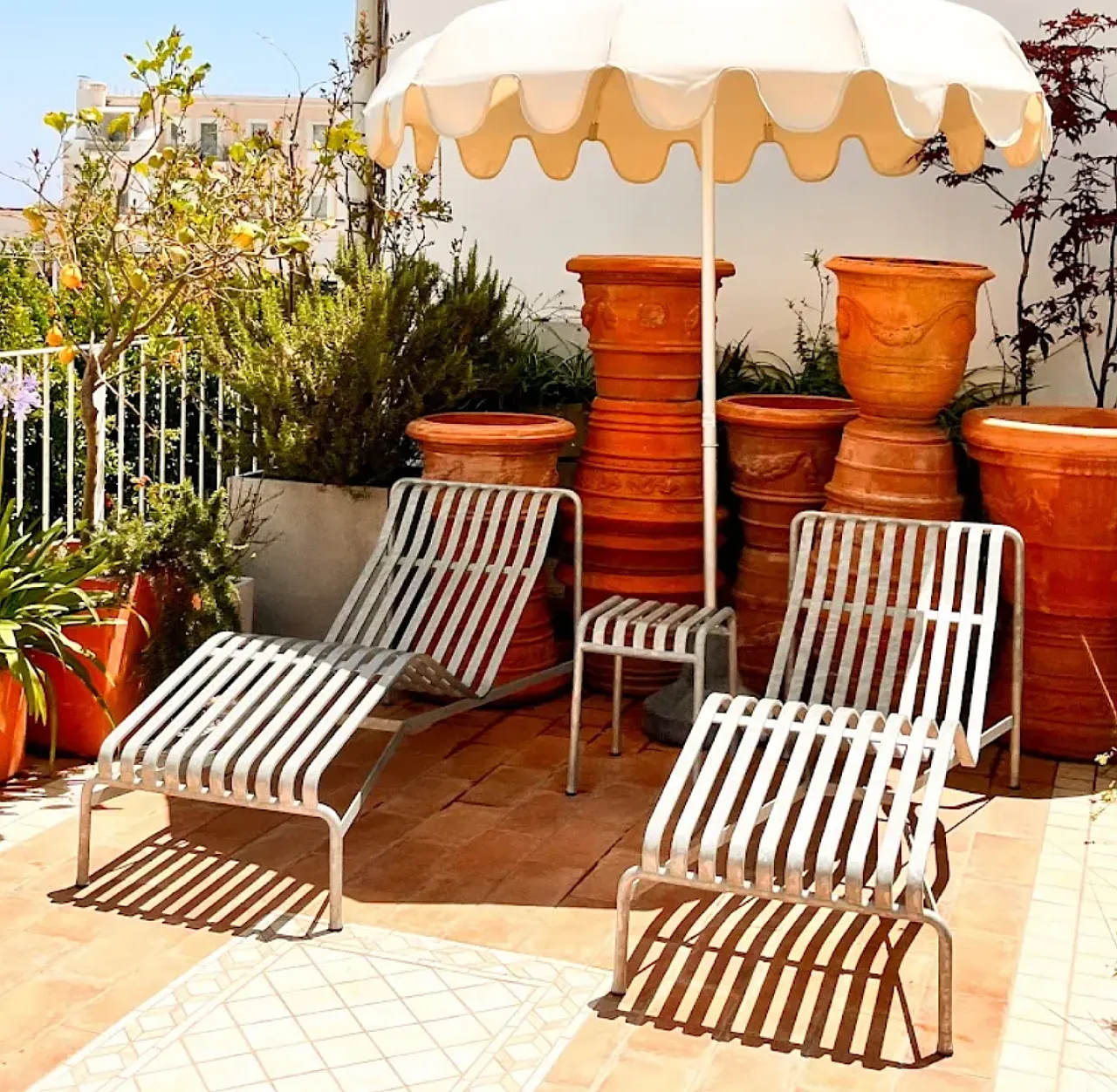 Chaise Longue Palissade di Ronan e Erwan Bouroullec per HAY 1